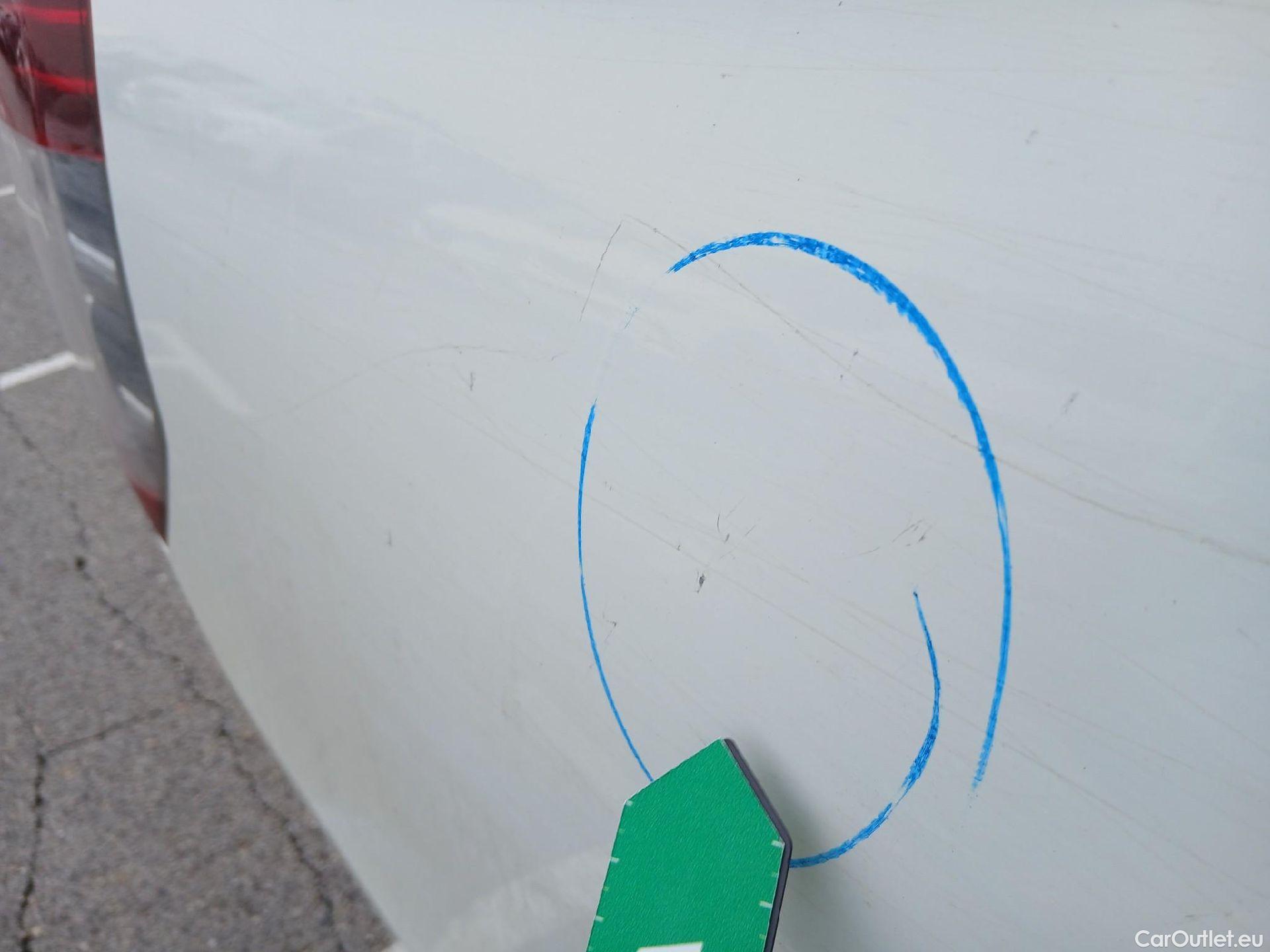  Mitsubishi  L200 MITSUBISHI  / 2019 / 4P / pickup doble cabina D/C 220 DI-D M-Pro #29