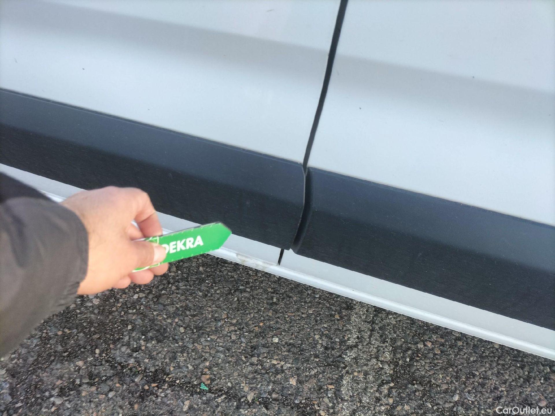  Land Rover  Discovery FIAT Doblò / 2022 / 5P / combi Combi (N1) BlueHDi 1.5 L 100CV (AC) #15