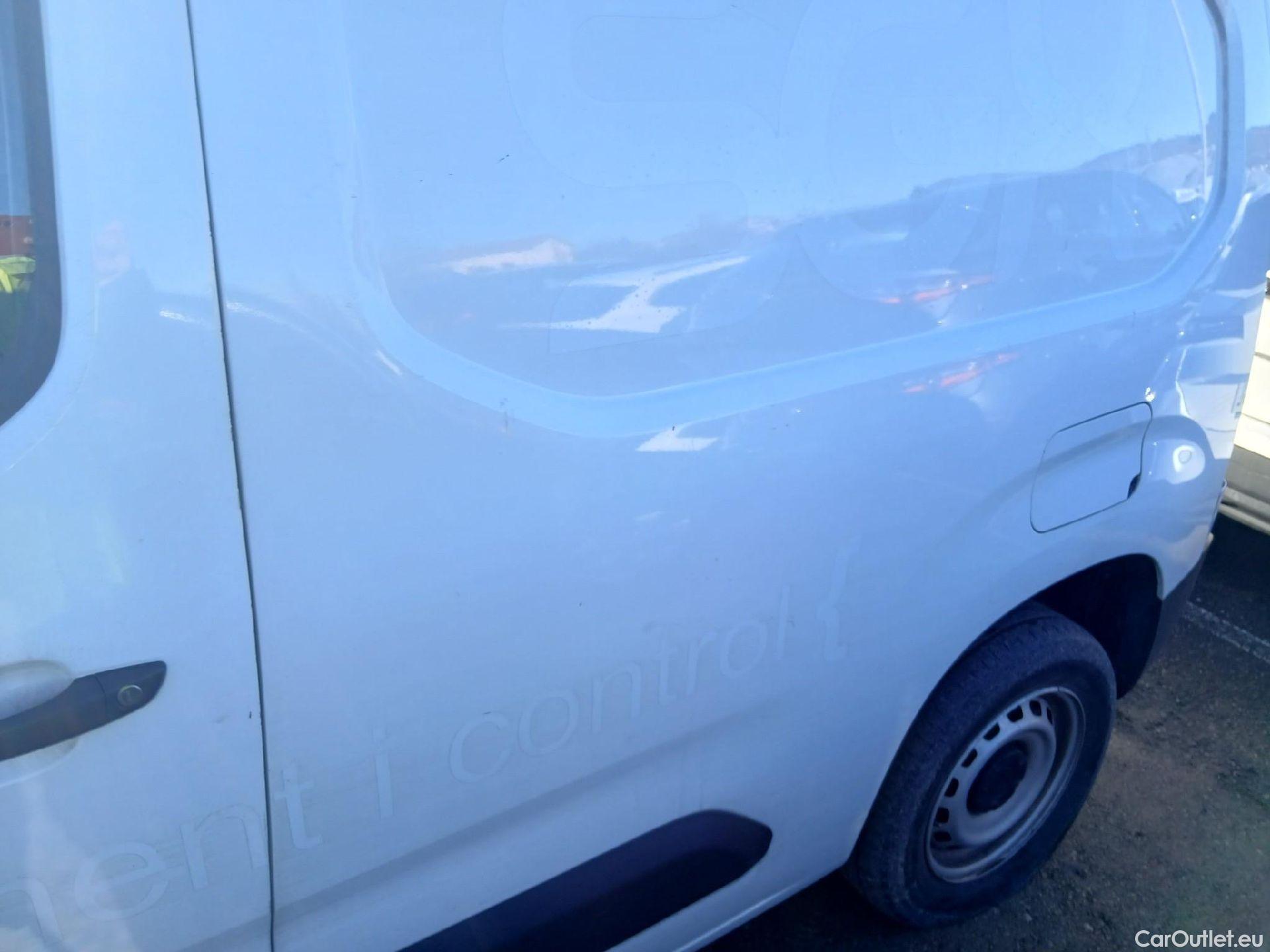  Citroen  Berlingo CITROEN  / 2018 / 3P / furgón derivado de turismo Talla M BlueHDi 100 CONTROL #15