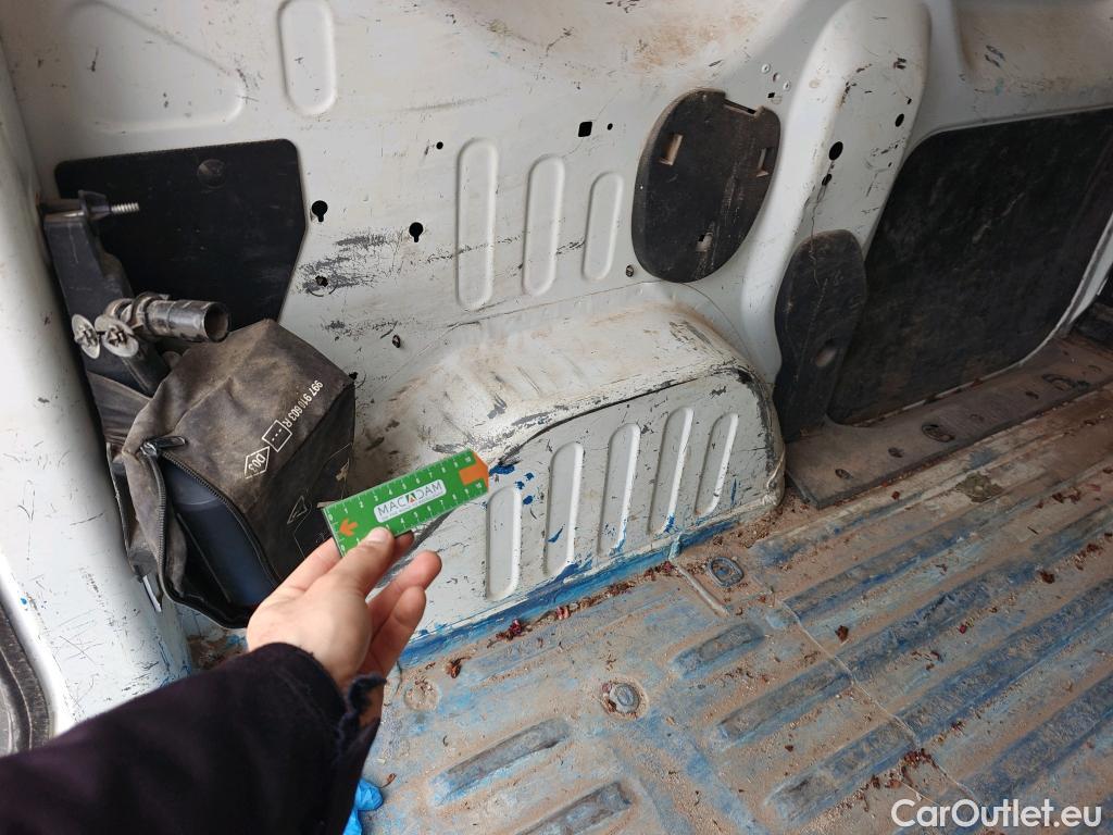  Dacia  Dokker DACIA  / 2013 / 4P / furgón derivado de turismo Essential 1.6 75kW (100CV) GLP #41