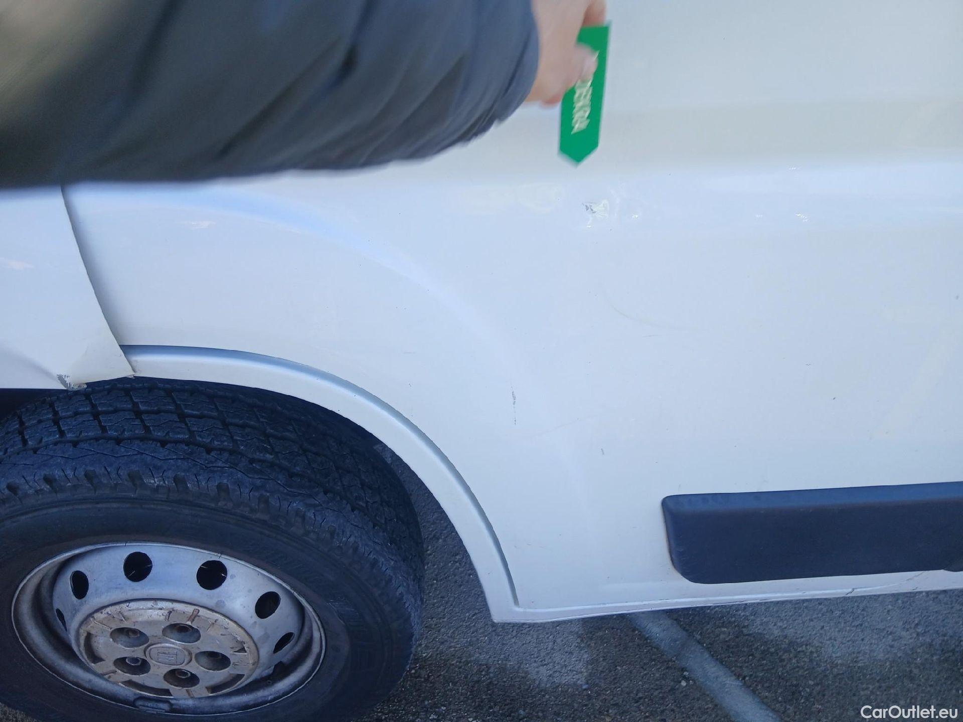  Fiat  Ducato FIAT  / 2014 / 4P / furgón 33 2.3 Multijet Furgón Medio Alto 96kW #14