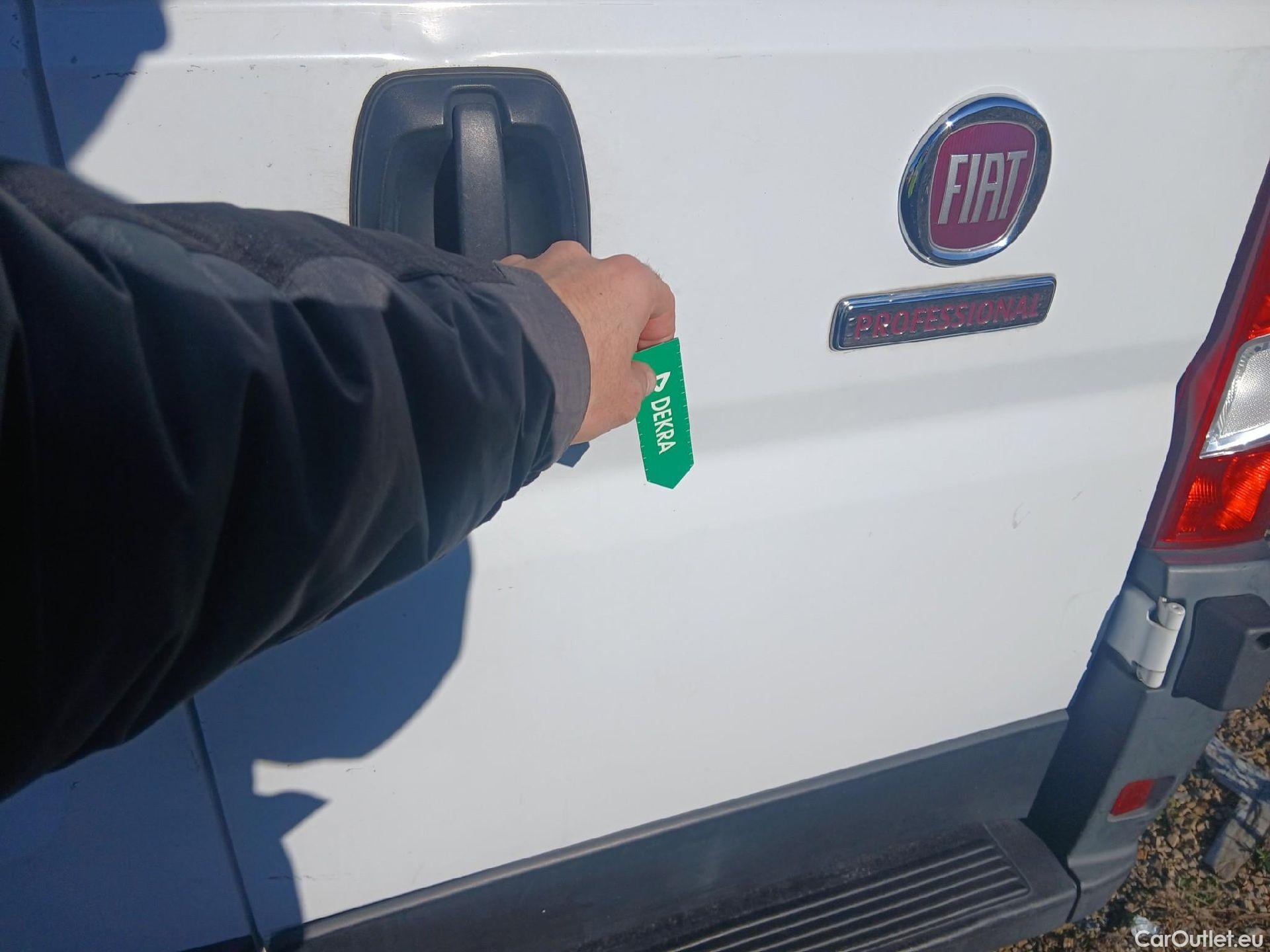  Fiat  Ducato FIAT  / 2014 / 4P / furgón 33 2.3 Multijet Furgón Medio Alto 96kW #26