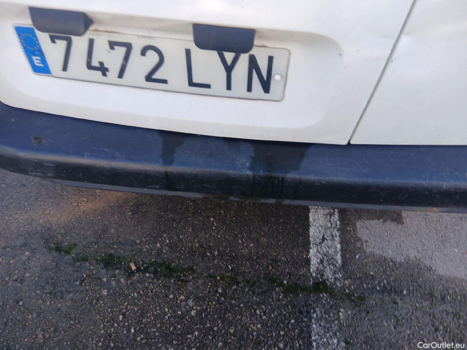  Citroen  Berlingo CITROEN  / 2018 / 3P / furgón derivado de turismo Talla M BlueHDi 100 CONTROL #23