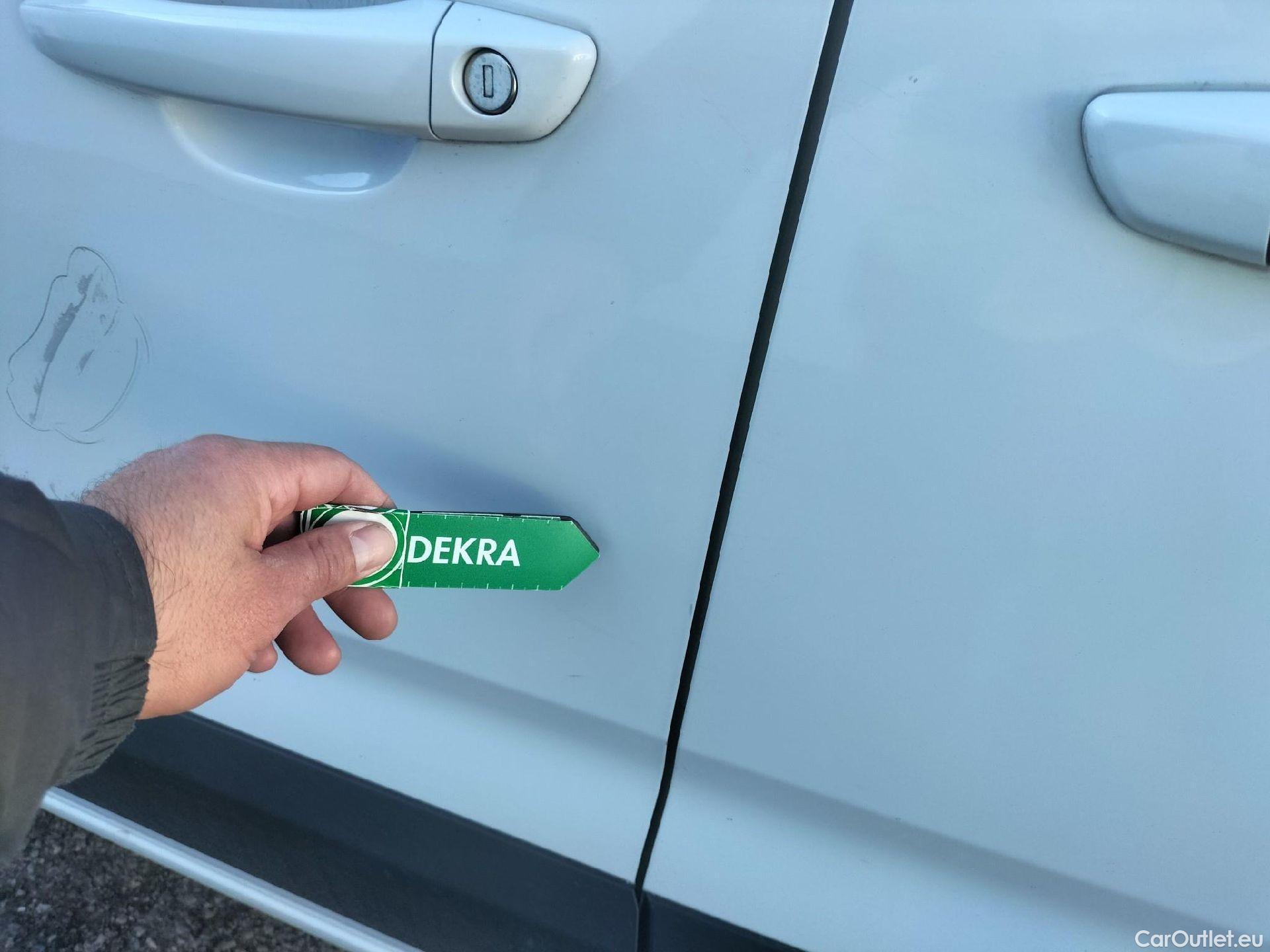  Land Rover  Discovery FIAT Doblò / 2022 / 5P / combi Combi (N1) BlueHDi 1.5 L 100CV (AC) #11