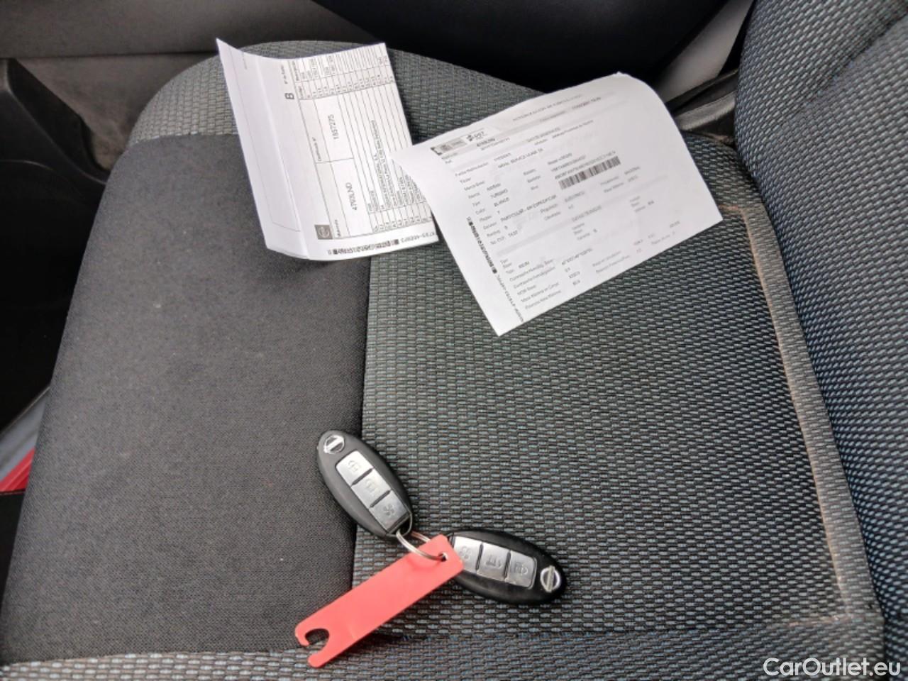  Nissan  NV200 NISSAN e- EVALIA / 2011 / 5P / monovolumen compacto 7 40 kWh Navegador #9