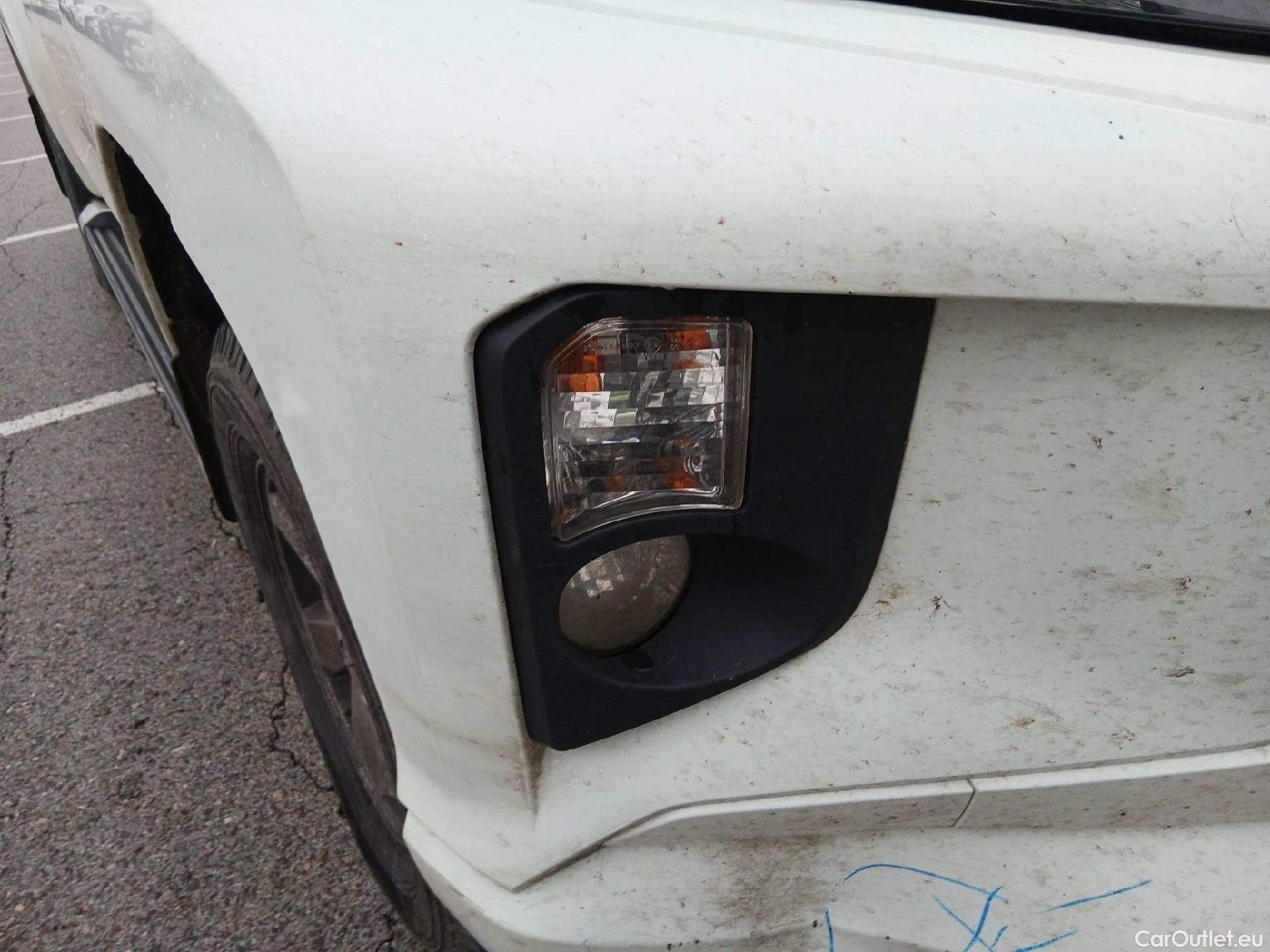  Mitsubishi  L200 MITSUBISHI  / 2019 / 4P / pickup doble cabina D/C 220 DI-D M-Pro #6