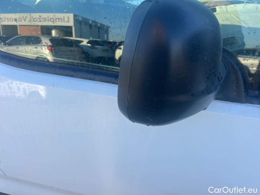  Citroen  Berlingo CITROEN  / 2018 / 4P / monovolumen compacto Talla M BlueHDi 100 S&S LIVE PACK #30