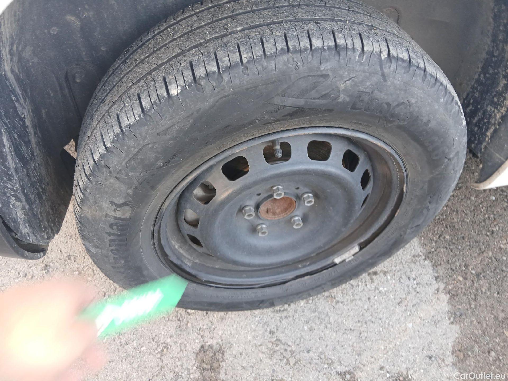  Citroen  Berlingo CITROEN  / 2018 / 3P / furgón derivado de turismo Talla M BlueHDi 100 CONTROL #31