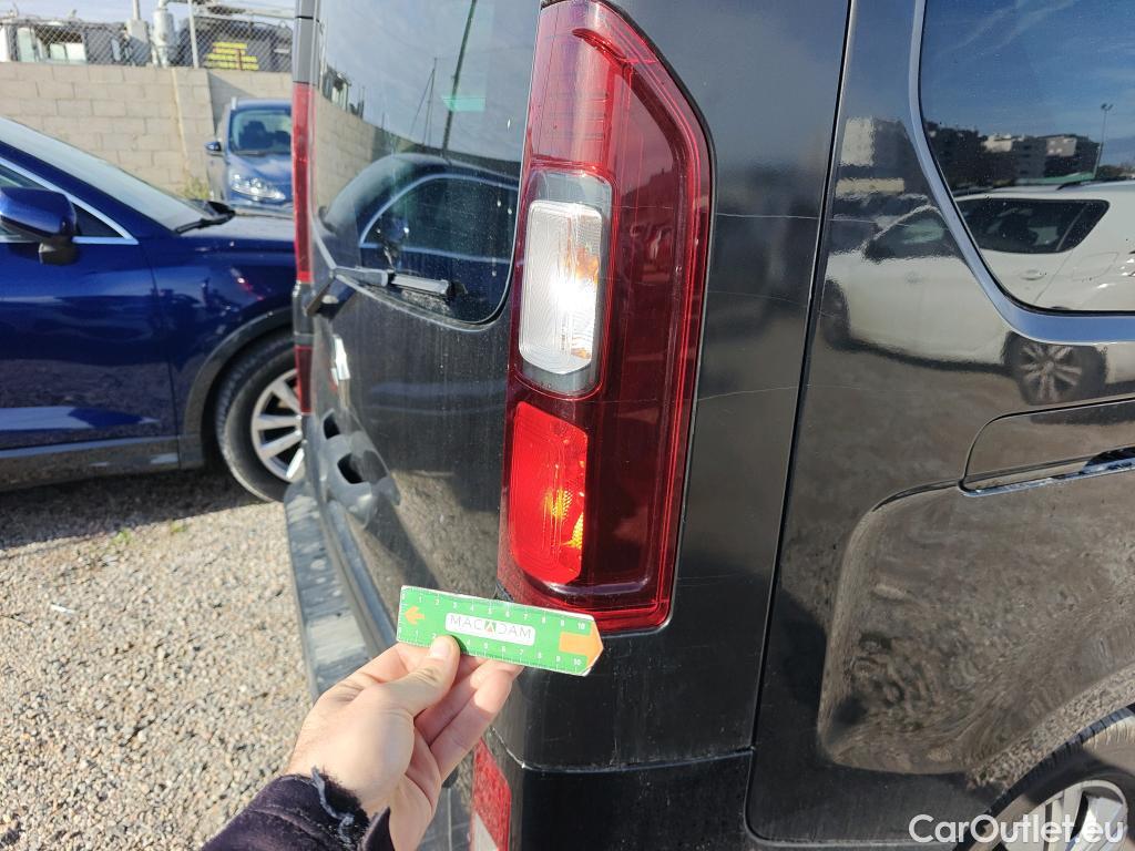  Renault  Trafic RENAULT  / 2021 / 5P / monovolumen Combi Passenger Largo Ener Blue dCi 81kW #56