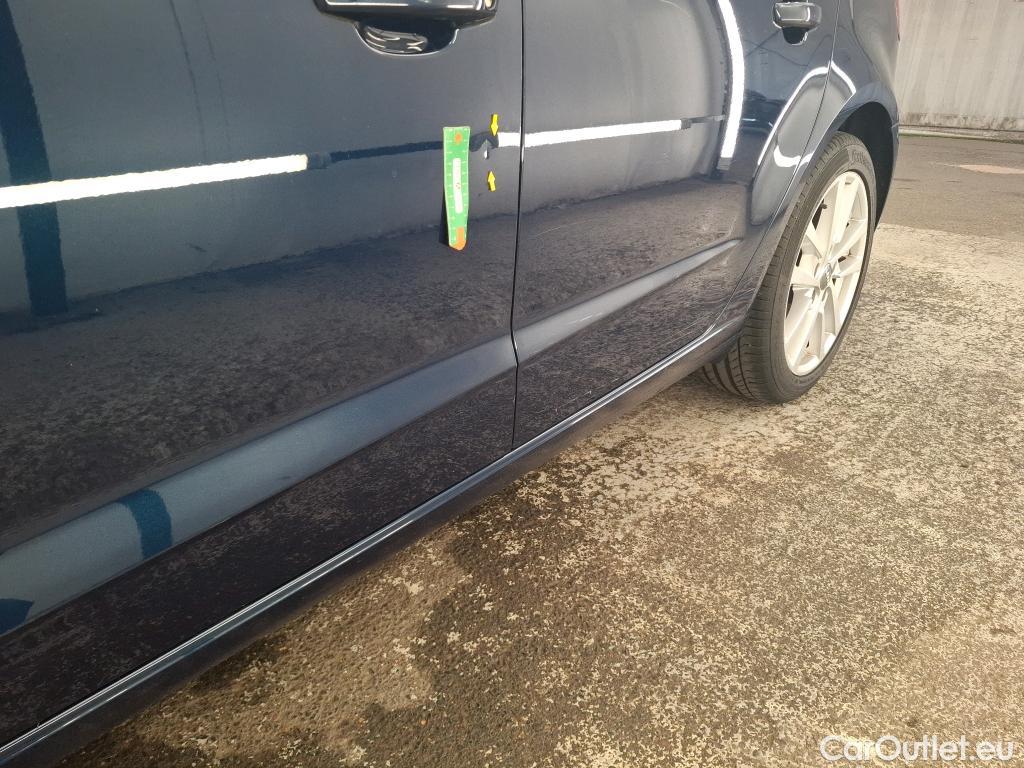  Audi  A3 AUDI  Sportback / 2016 / 5P / Berline 30 TFSI S TRONIC BUSINESS LINE #47