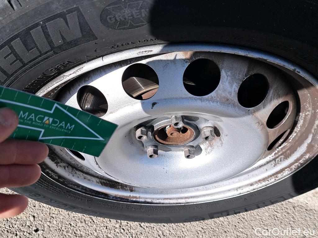  Opel  Combo OPEL  / 2018 / 3P / furgón derivado de turismo 1.5 TD S/S 75kW(100CV) Express L H1 1000 #60