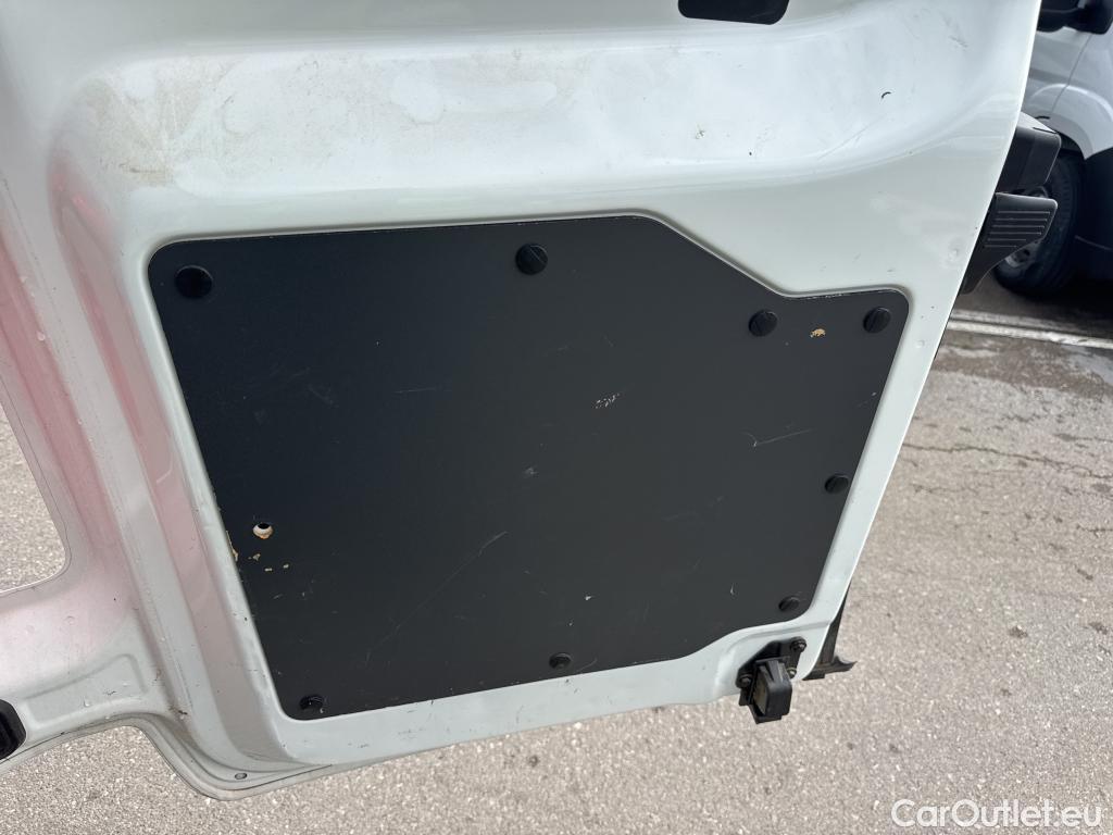  Opel  Vivaro OPEL  / 2019 / 4P / furgón 1.5 Diésel 74kW(100CV)M Std Exp #21