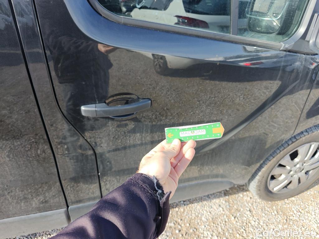  Renault  Trafic RENAULT  / 2021 / 5P / monovolumen Combi Passenger Largo Ener Blue dCi 81kW #69