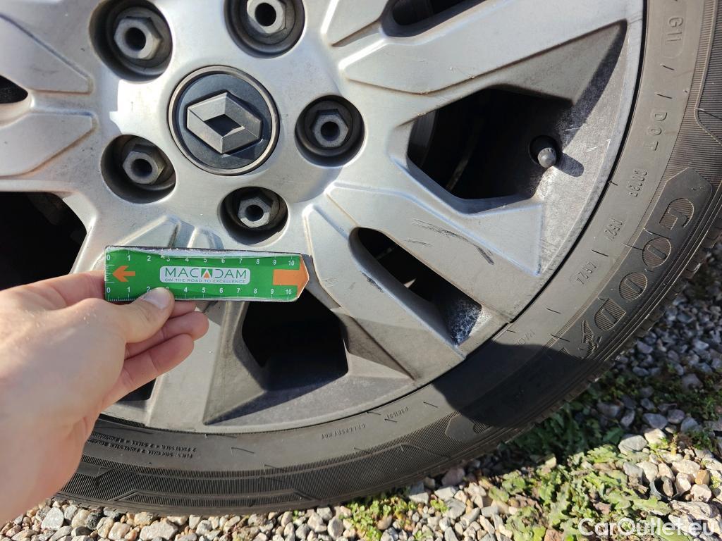  Renault  Trafic RENAULT  / 2021 / 5P / monovolumen Combi Passenger Largo Ener Blue dCi 81kW #33