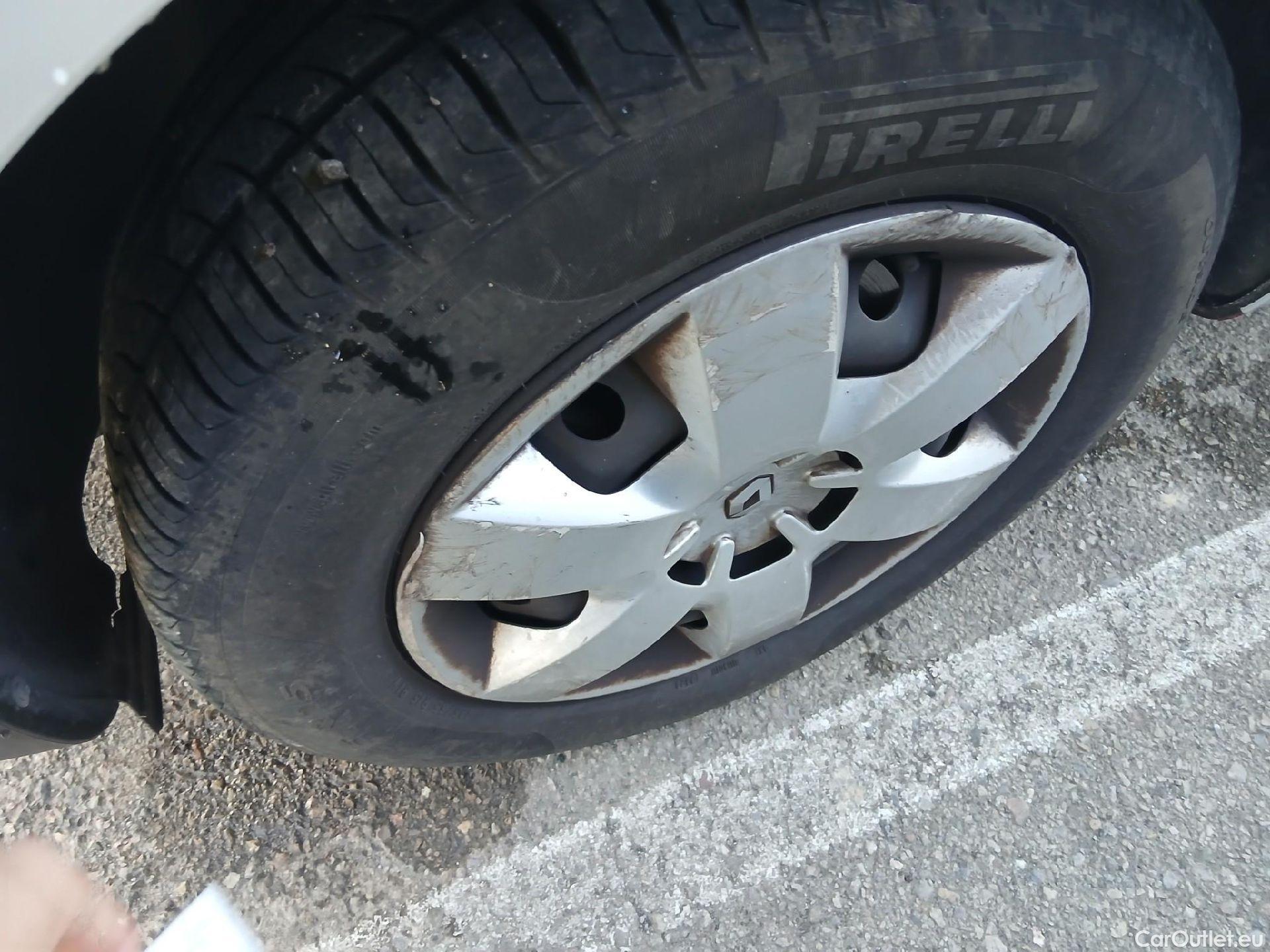  Renault  Kangoo RENAULT  Combi / 2013 / 4P / combi Profesional M1-AF En. dCi 66kW (90CV) E6 #7