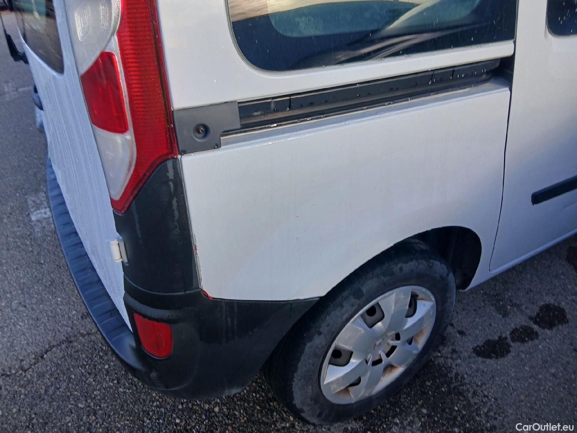  Renault  Kangoo RENAULT  Combi / 2013 / 4P / combi Profesional M1-AF En. dCi 66kW (90CV) E6 #24