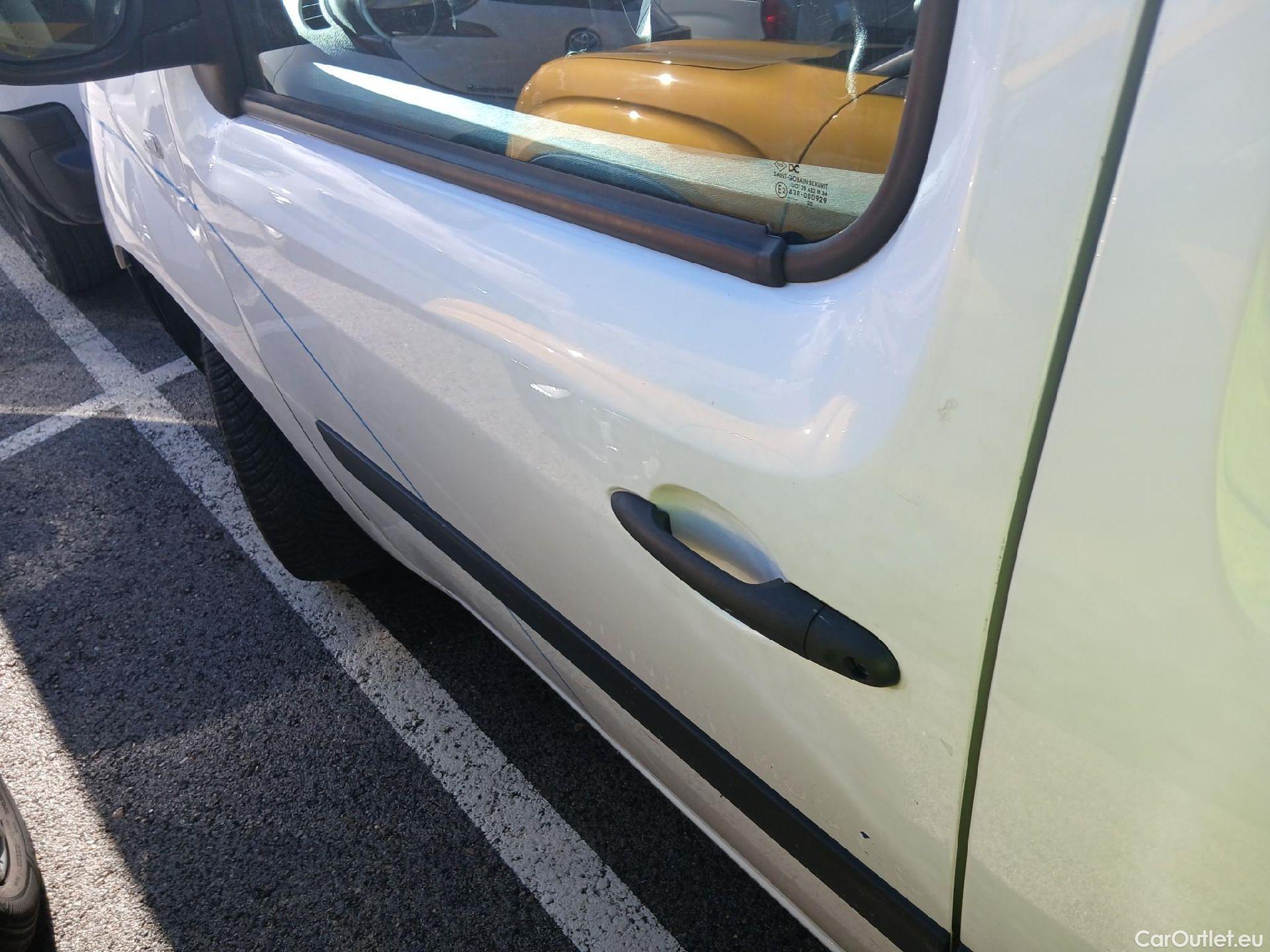  Renault  Kangoo RENAULT  Furgón/2013/3P/furgón derivado de turismo Profesional Blue dCi 70kW (95CV) (CX) #28