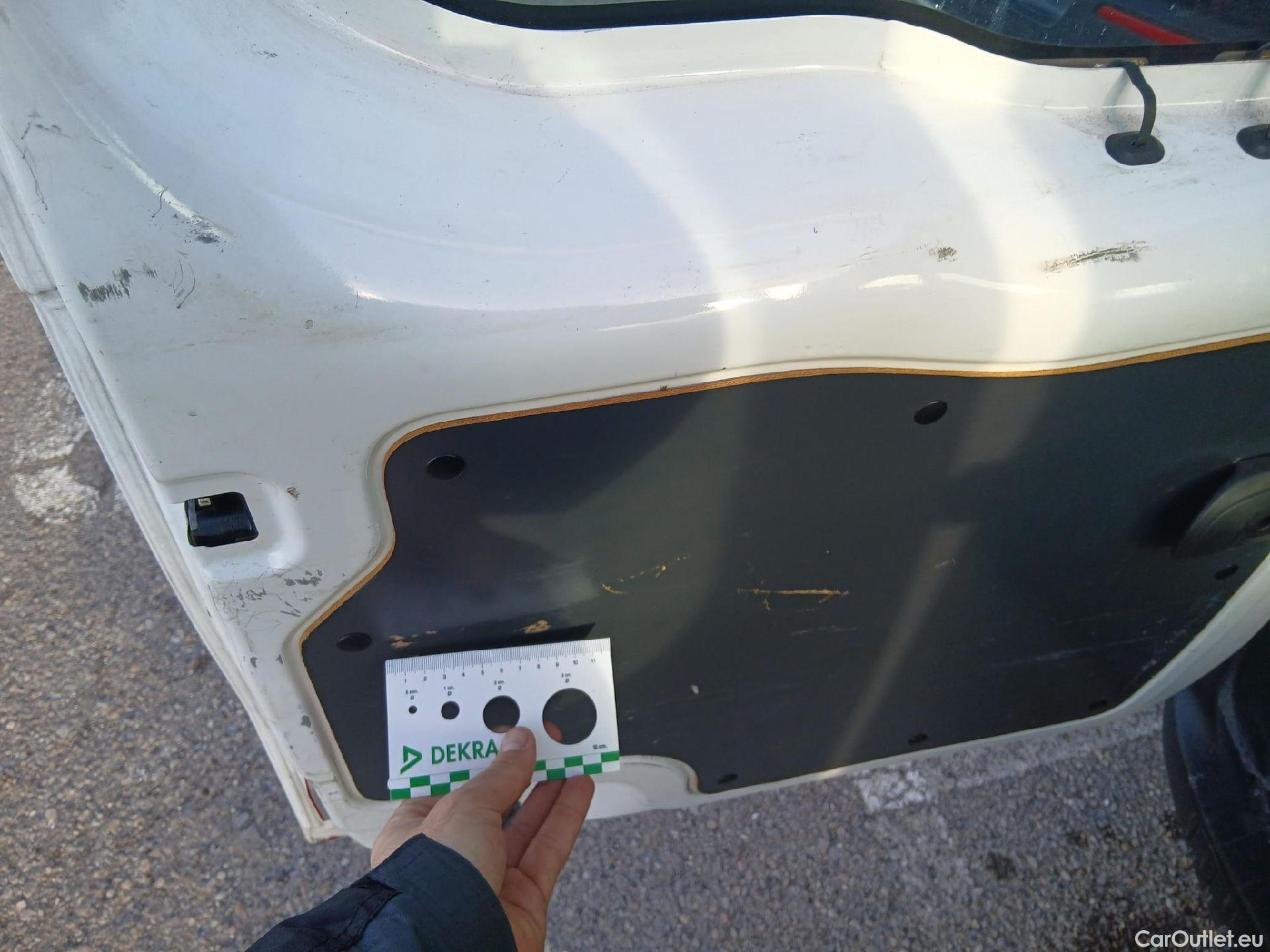  Renault  Kangoo RENAULT  Combi / 2013 / 4P / combi Profesional M1-AF En. dCi 66kW (90CV) E6 #40