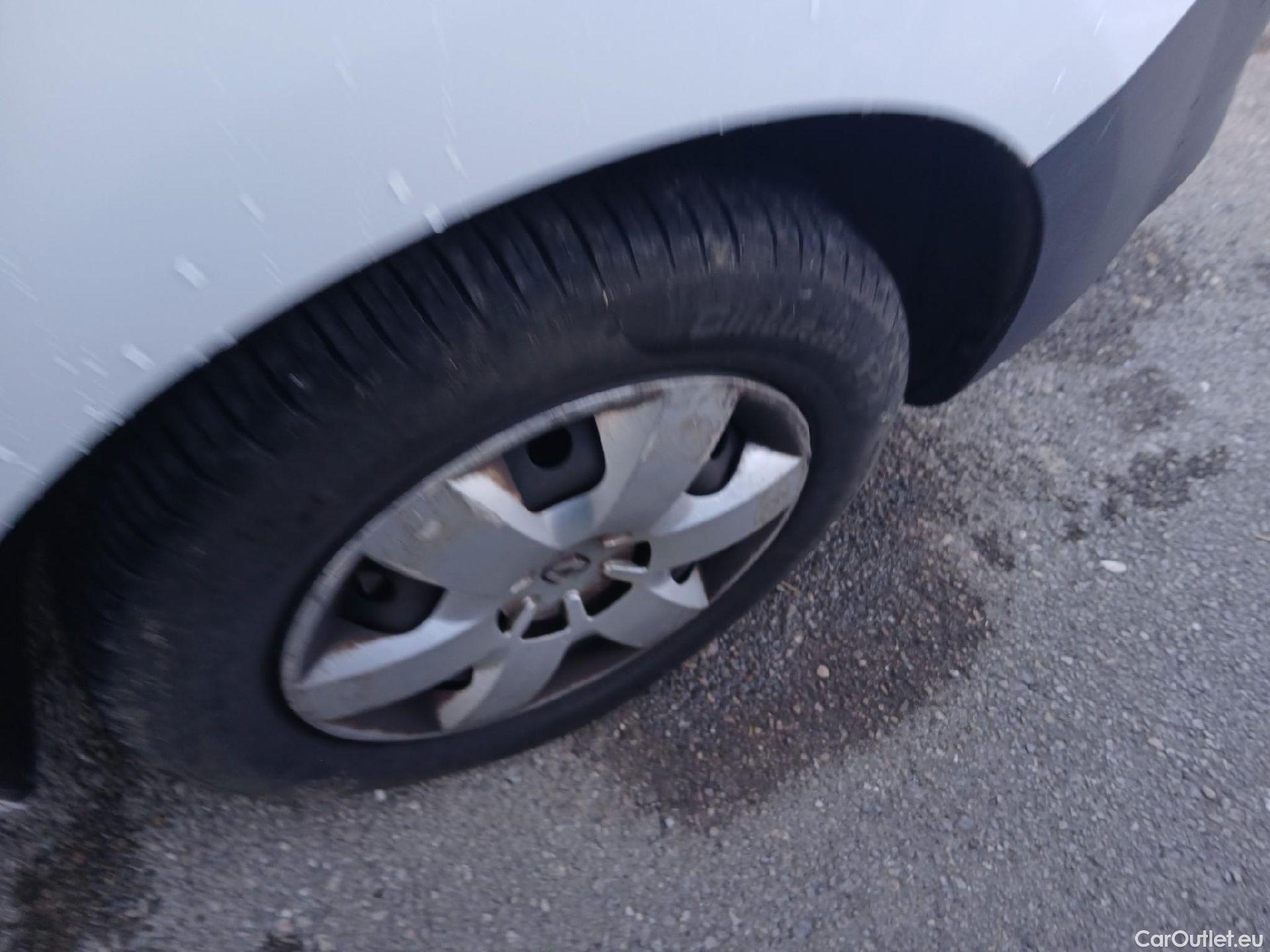  Renault  Kangoo RENAULT  Combi / 2013 / 4P / combi Profesional M1-AF En. dCi 66kW (90CV) E6 #39