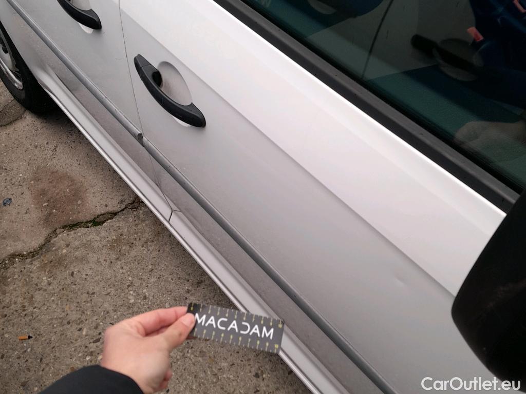  Volkswagen  Caddy VOLKSWAGEN  / 2015 / 4P / combi Business 2.0 TDI 55kW (75CV) BMT  #11