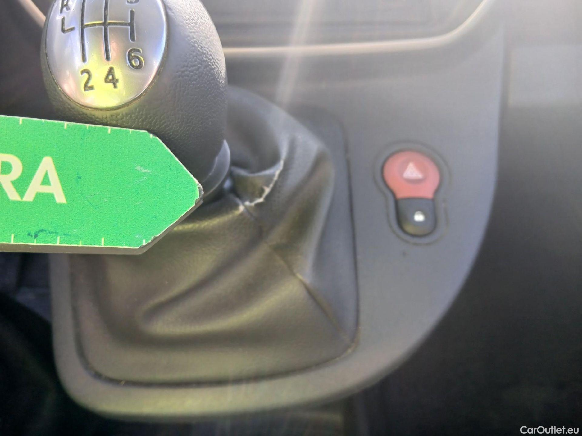  Renault  Kangoo RENAULT  Furgón/2013/3P/furgón derivado de turismo Profesional Blue dCi 70kW (95CV) (CX) #30