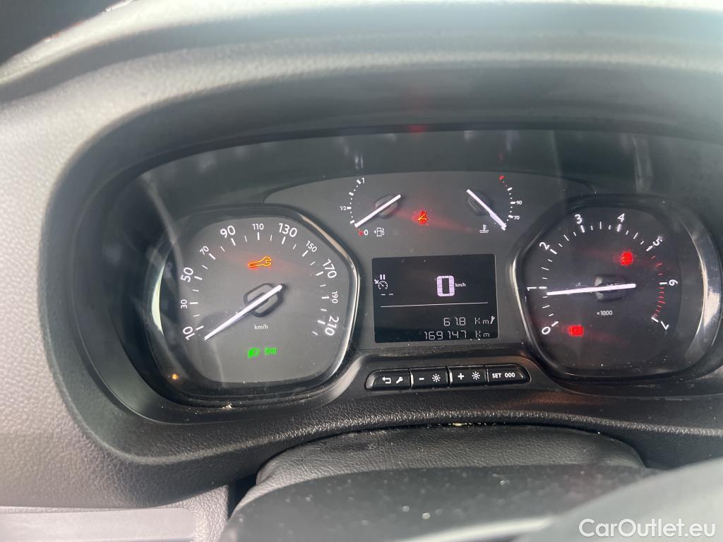  Peugeot  Expert PEUGEOT  / 2016 / 4P / furgón Furgón Premium 1.5 BlueHDi 100 Standard (AC) #23