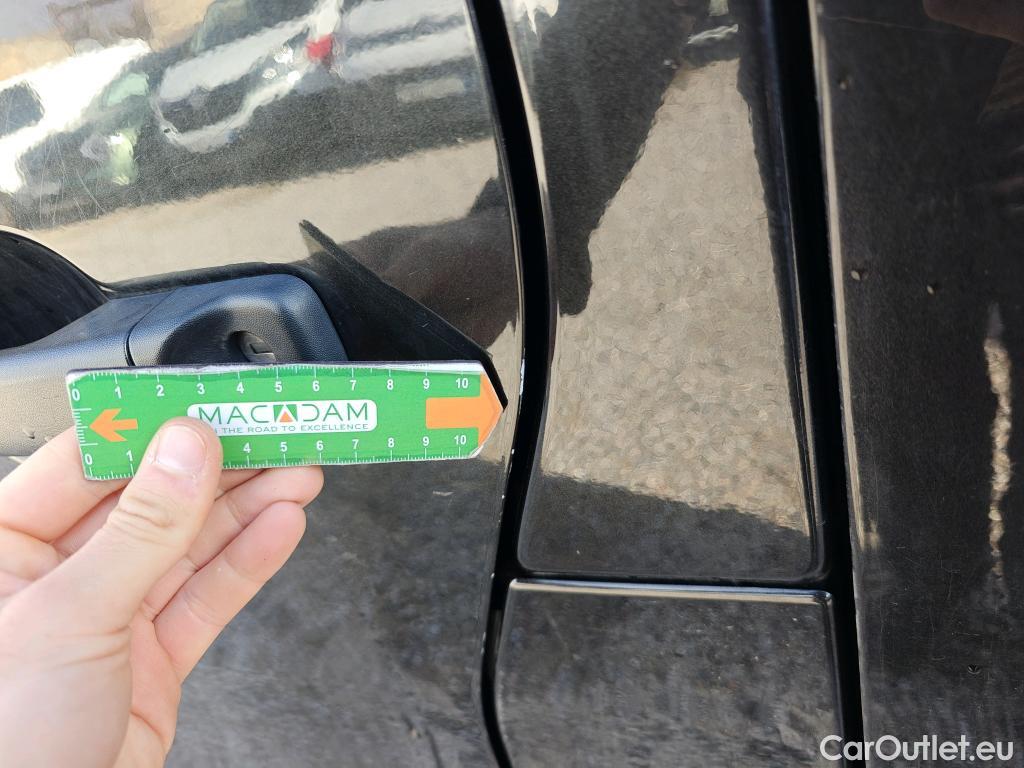  Renault  Trafic RENAULT  / 2021 / 5P / monovolumen Combi Passenger Largo Ener Blue dCi 81kW #24