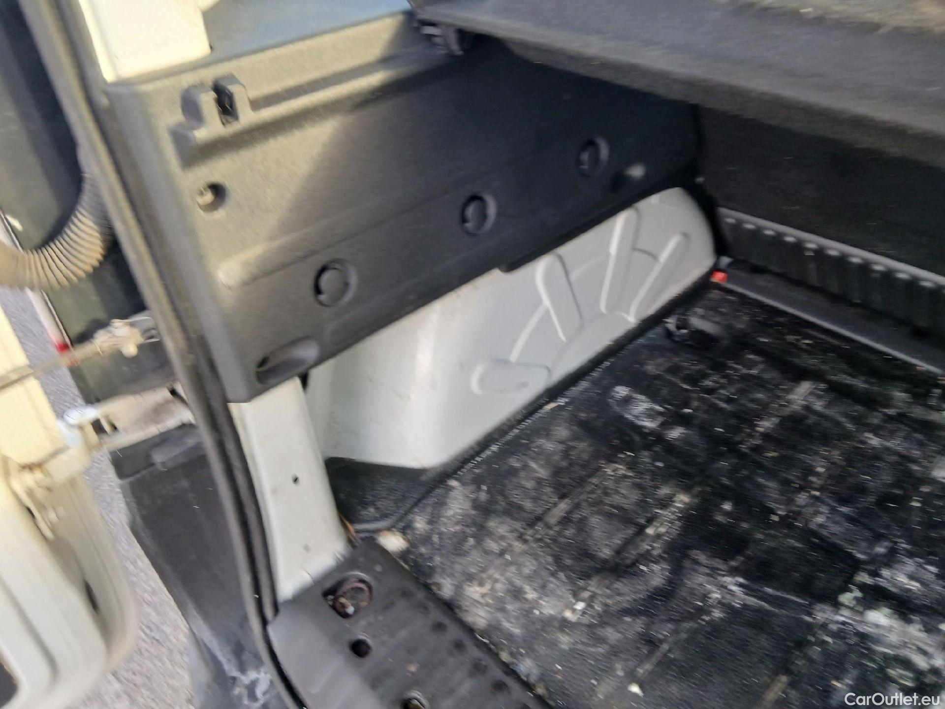  Renault  Kangoo RENAULT  Combi / 2013 / 4P / combi Profesional M1-AF En. dCi 66kW (90CV) E6 #43