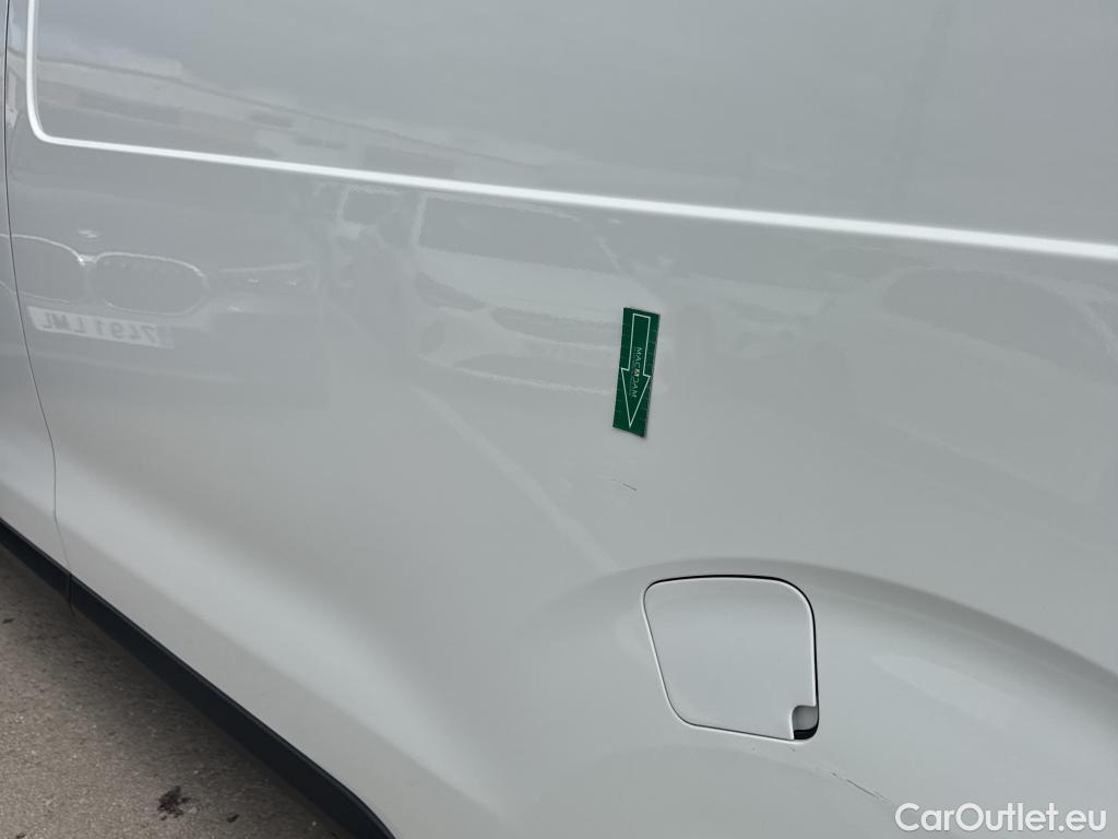  Opel  Vivaro OPEL  / 2019 / 4P / furgón 1.5 Diésel 74kW(100CV)M Std Exp #1