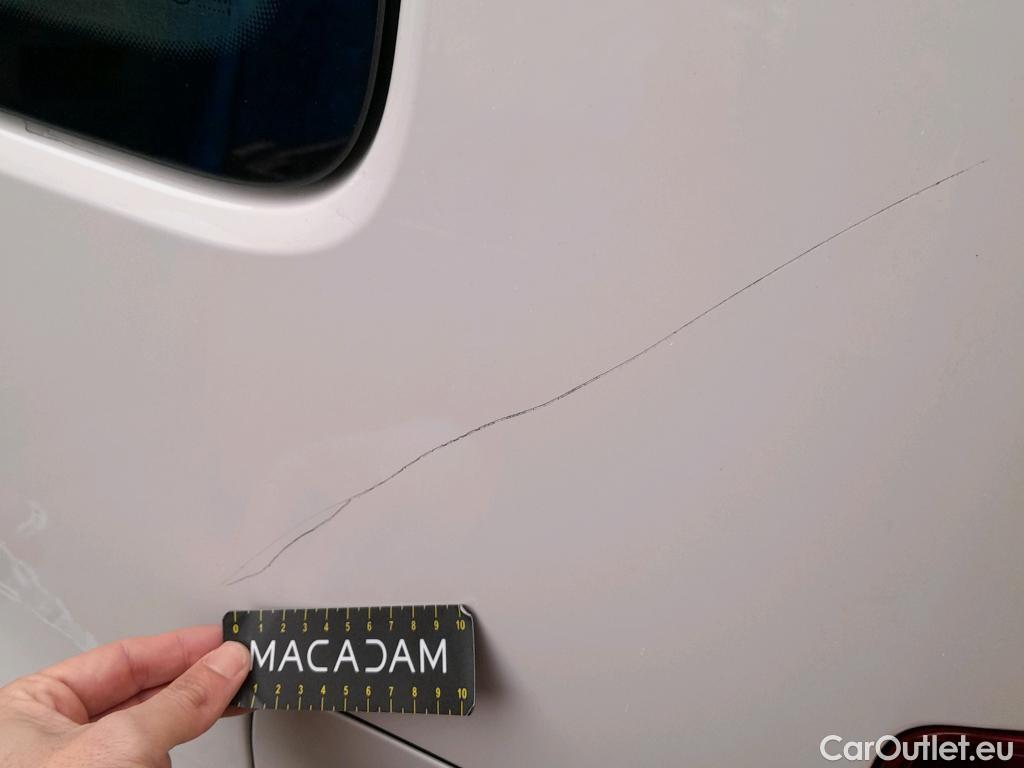  Volkswagen  Caddy VOLKSWAGEN  / 2015 / 4P / combi Business 2.0 TDI 55kW (75CV) BMT  #4