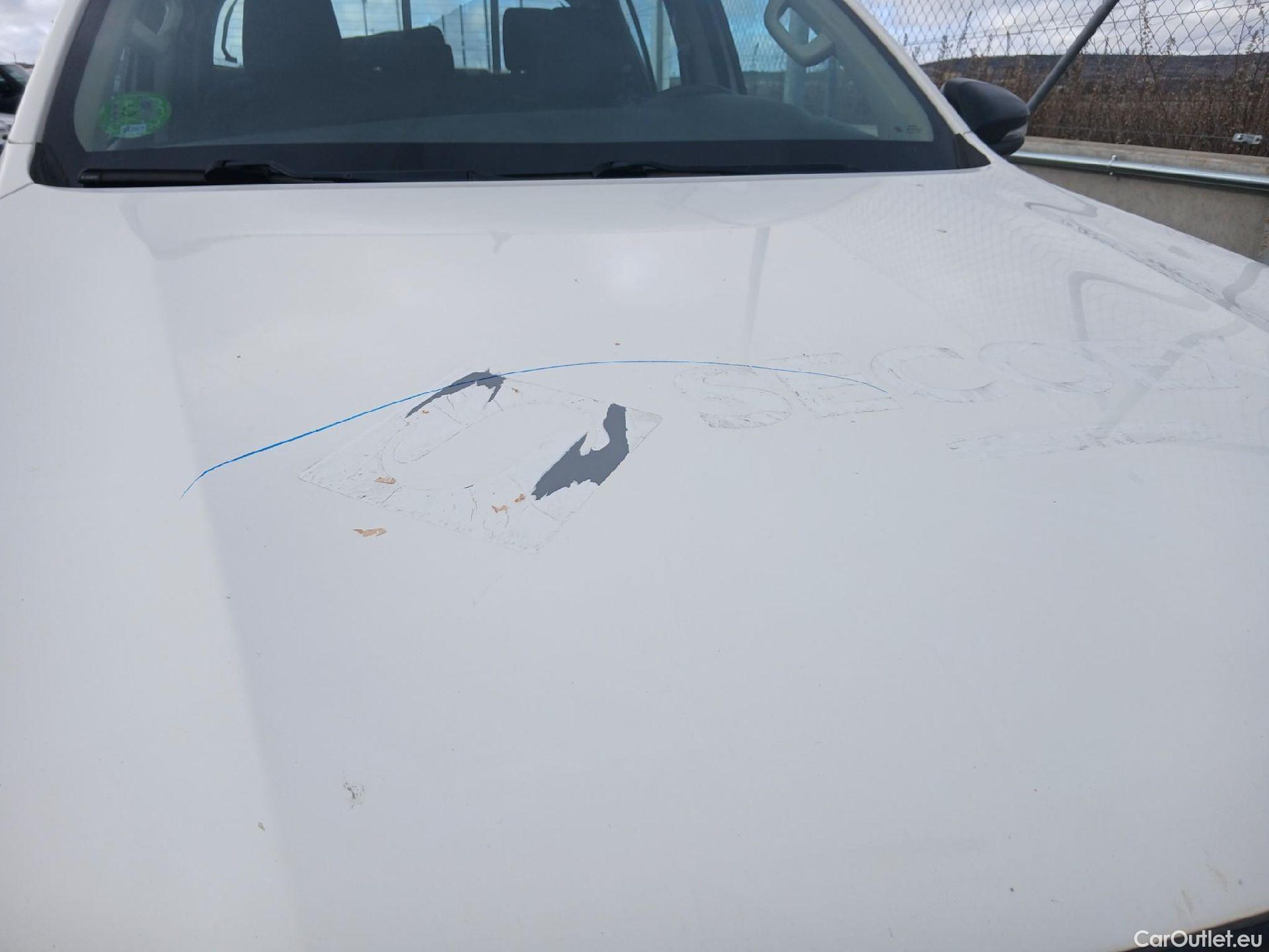  Toyota  Hilux TOYOTA  / 2016 / 4P / pickup 2.4 D-4D Cabina Doble GX #11