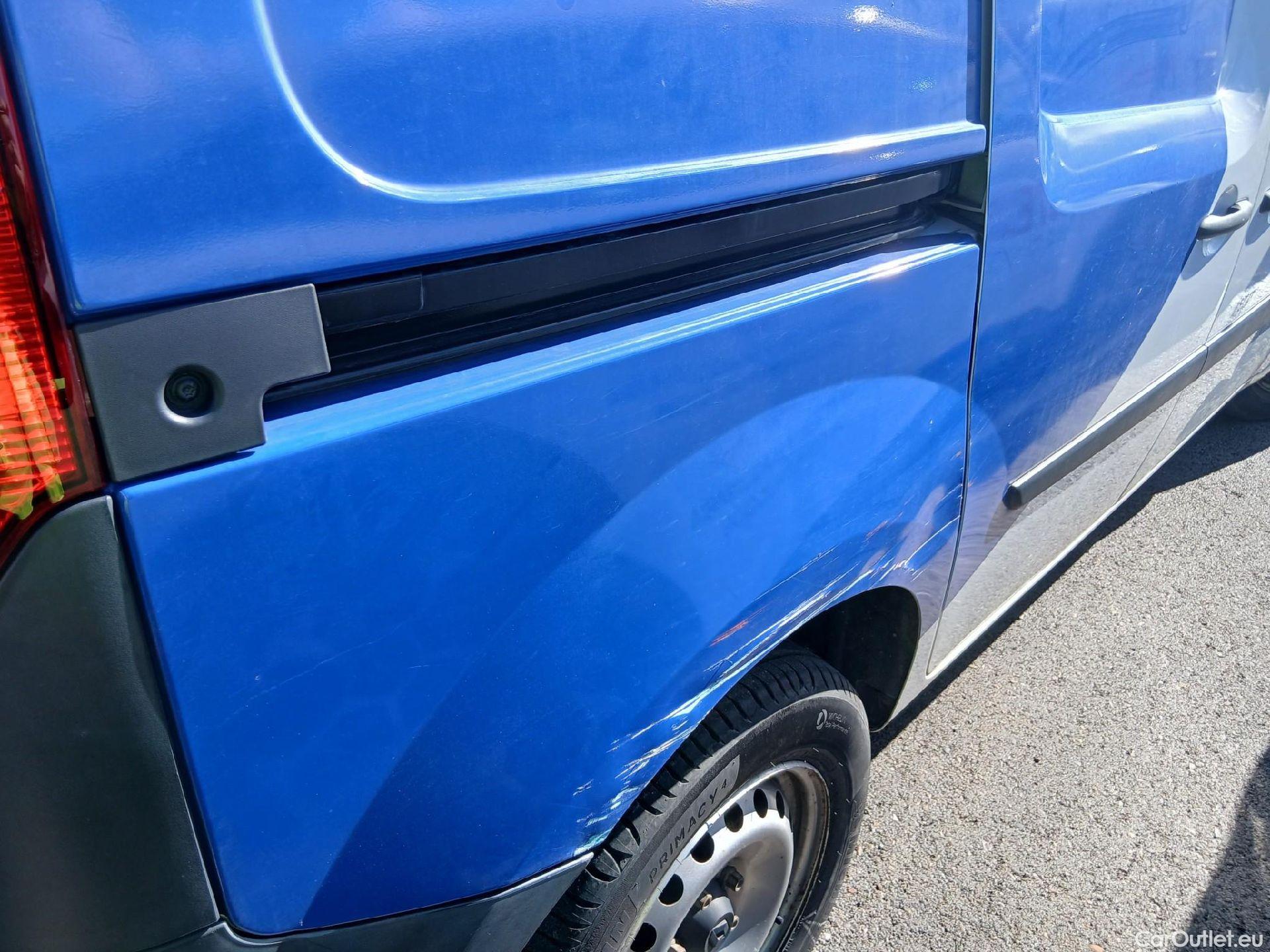  Renault  Kangoo RENAULT  Furgón/2013/3P/furgón derivado de turismo Profesional Blue dCi 70kW (95CV) (CX) #18