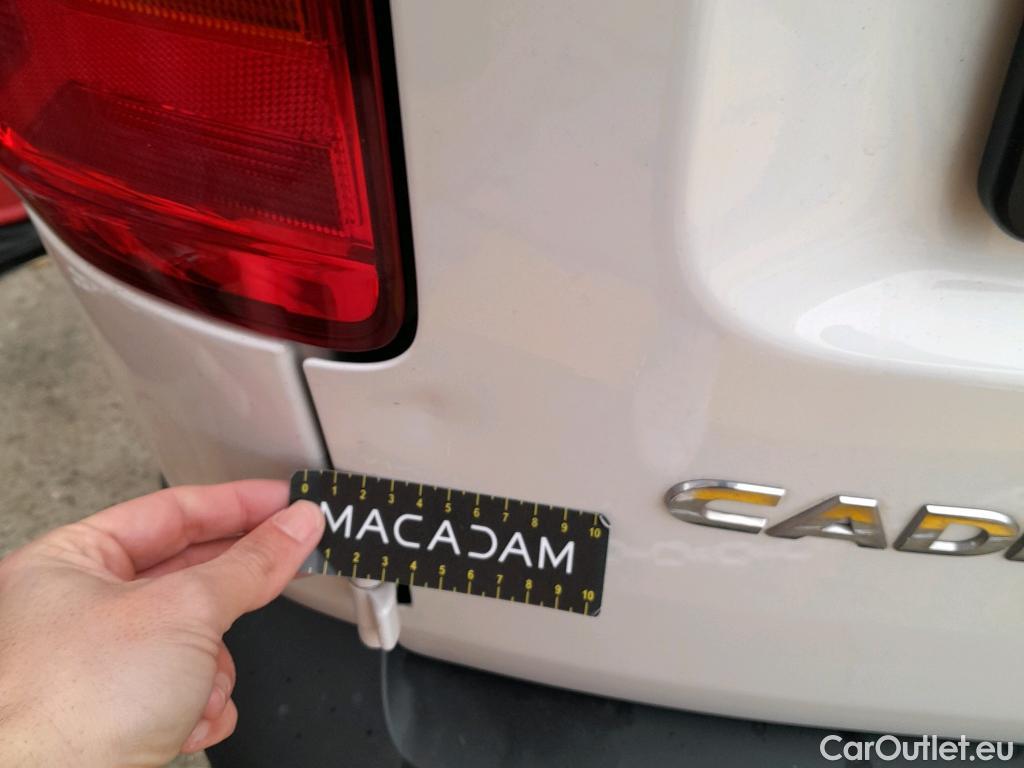  Volkswagen  Caddy VOLKSWAGEN  / 2015 / 4P / combi Business 2.0 TDI 55kW (75CV) BMT  #8