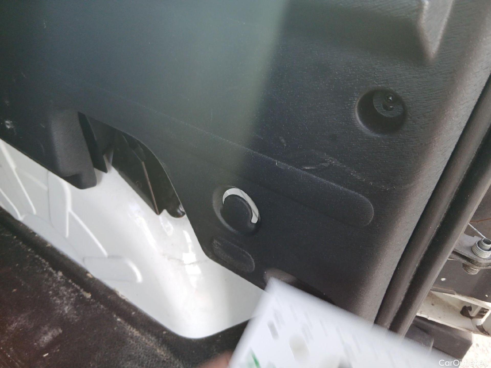  Renault  Kangoo RENAULT  Combi / 2013 / 4P / combi Profesional M1-AF En. dCi 66kW (90CV) E6 #44