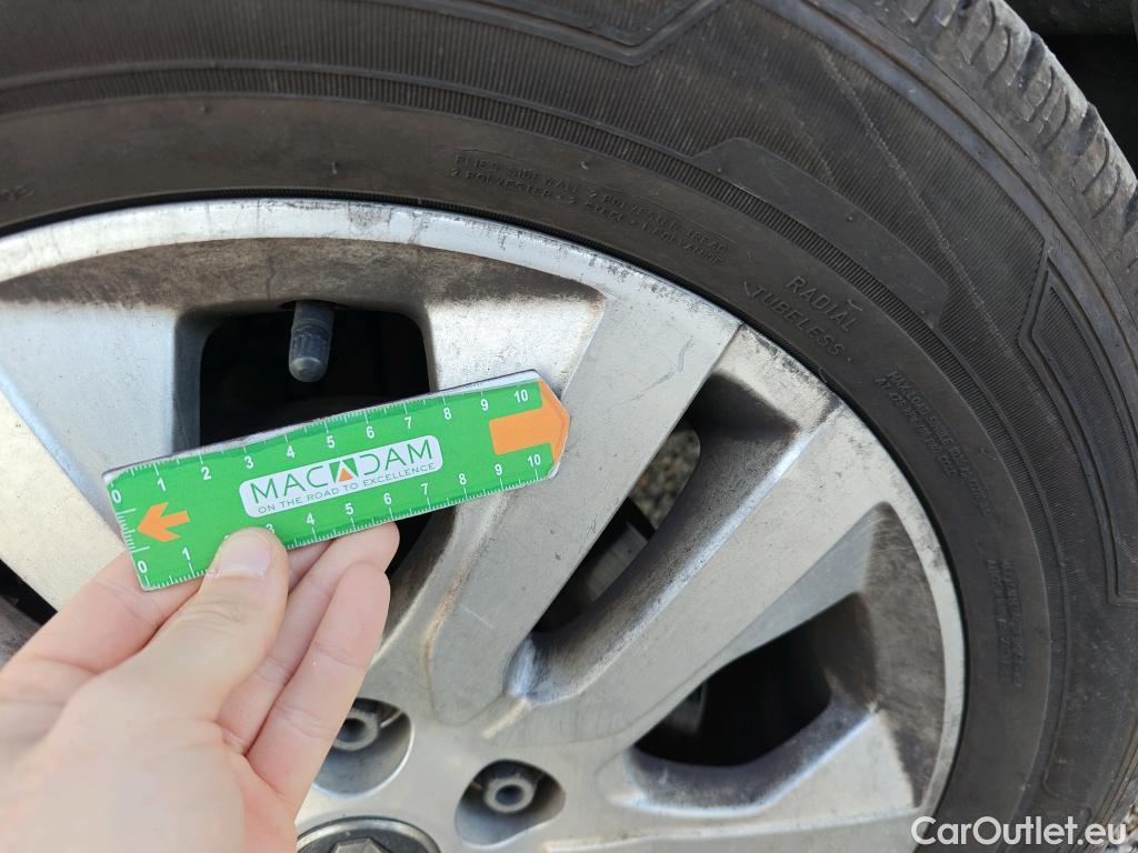  Renault  Trafic RENAULT  / 2021 / 5P / monovolumen Combi Passenger Largo Ener Blue dCi 81kW #66