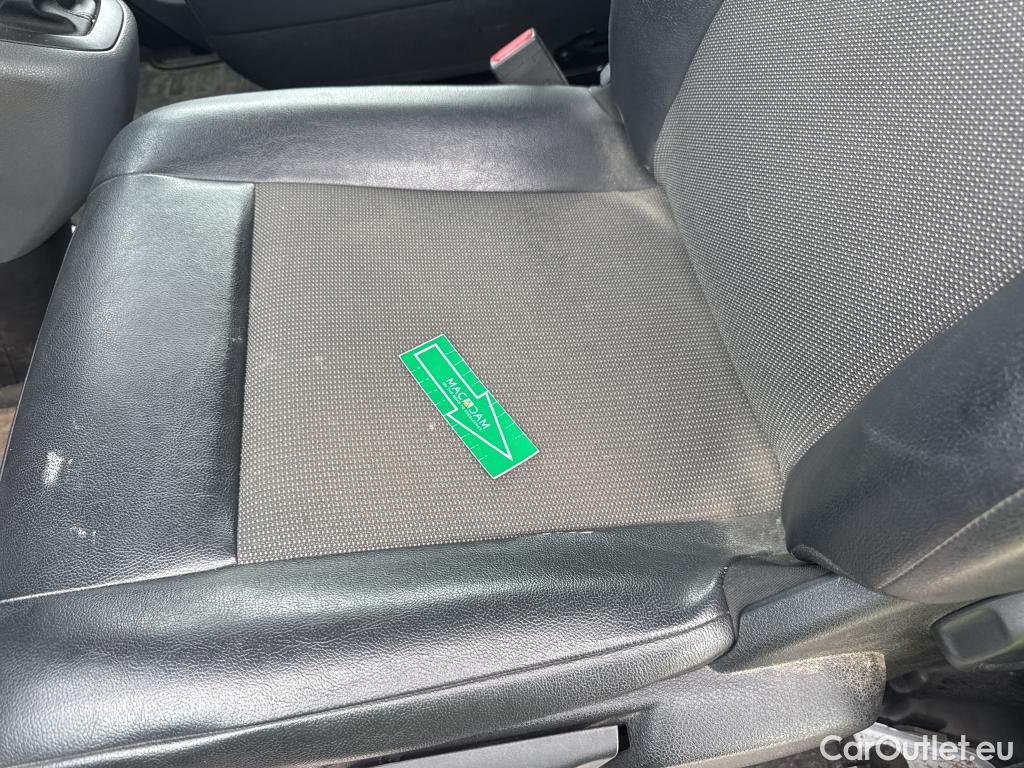  Opel  Vivaro OPEL  / 2019 / 4P / furgón 1.5 Diésel 74kW(100CV)M Std Exp #17