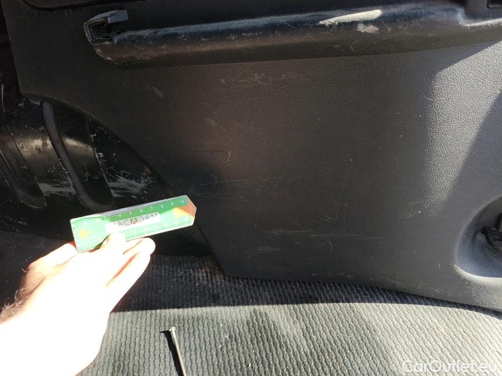  Renault  Trafic RENAULT  / 2021 / 5P / monovolumen Combi Passenger Largo Ener Blue dCi 81kW #12