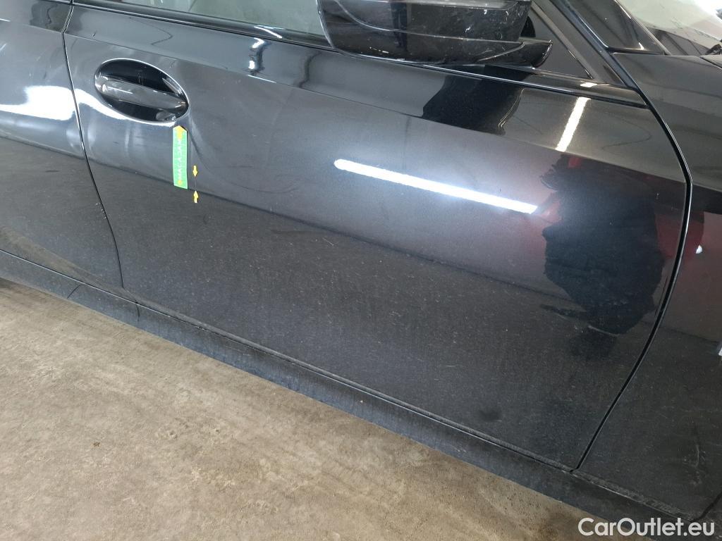  Bmw  Serie 3 BMW Série 3 Touring / 2022 / 5P / Break 320e xDrive 204 Busi Design BVA8 Hybride #17