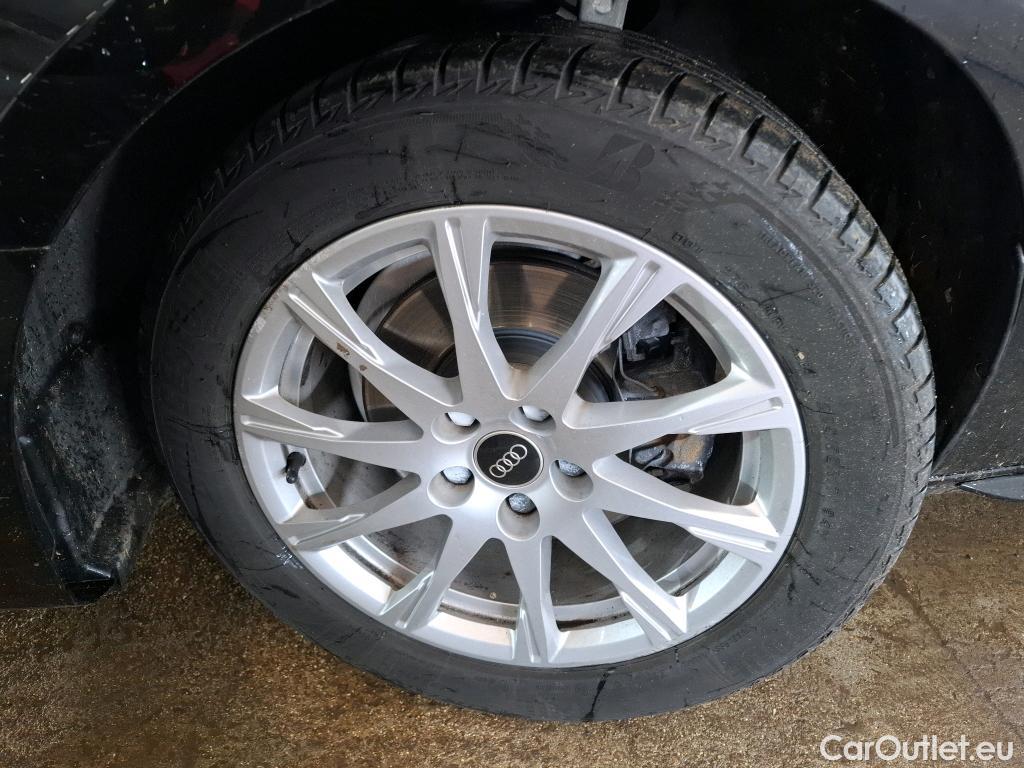  Audi  A4 AUDI  Avant / 2019 / 5P / Break 35 TFSI 150 S tronic Business line OPERATION STOCK #10