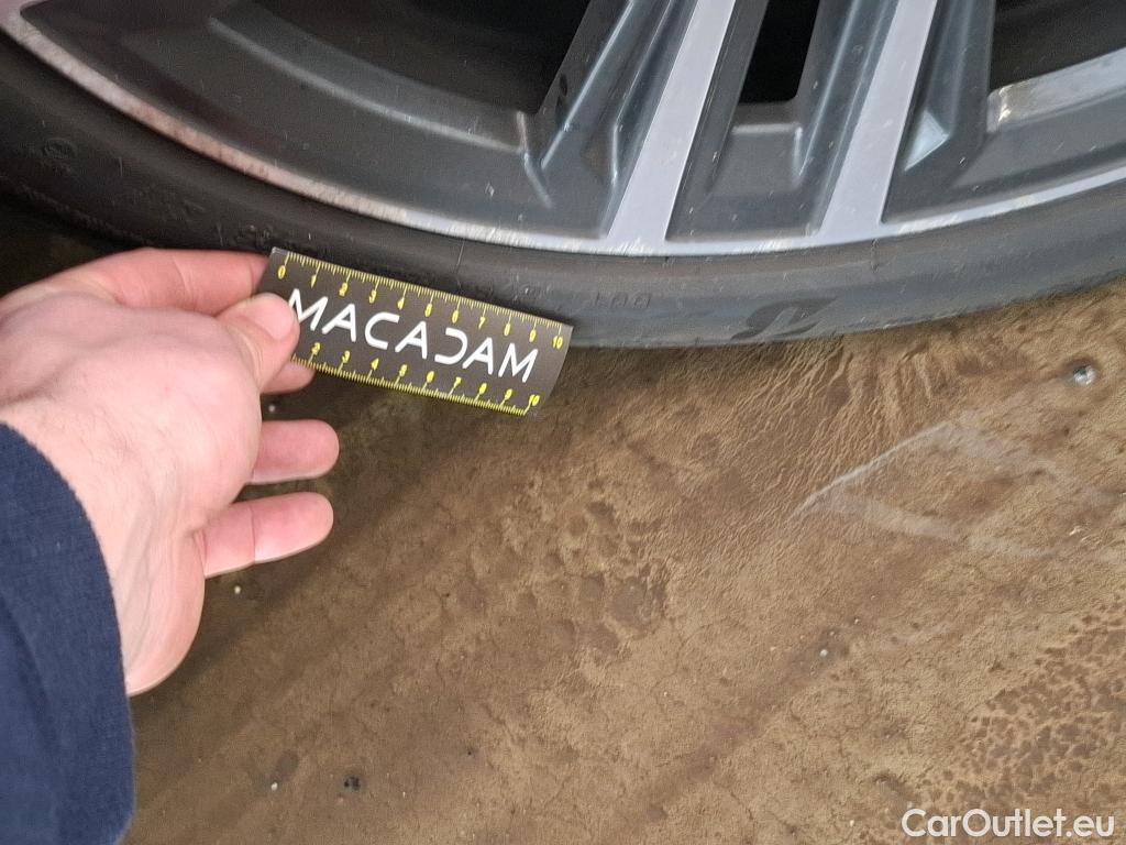  Bmw  Serie 2 BMW Série 2 Gran Coupé / 2019 / 4P / Berline 218I AUTO Business Design #9