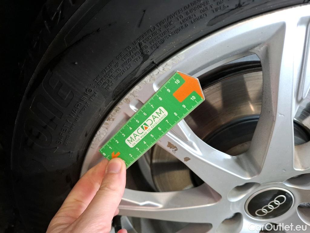  Audi  A4 AUDI  Avant / 2019 / 5P / Break 35 TFSI 150 S tronic Business line OPERATION STOCK #11