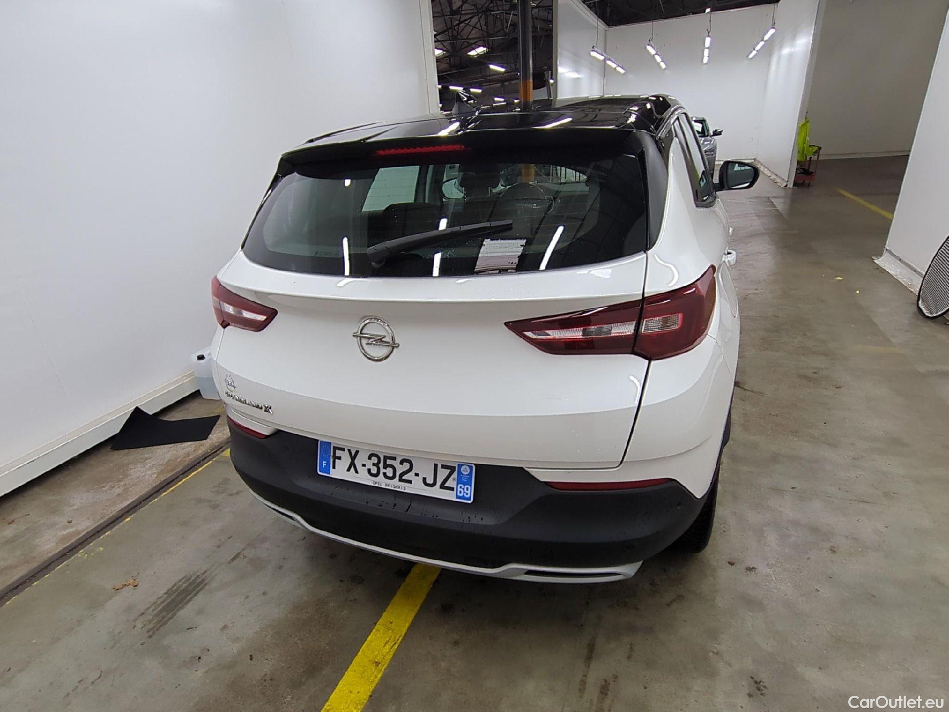  Opel   Grandland X Grandland X Elegance Business 1.5 130CV BVA8 E6d #1