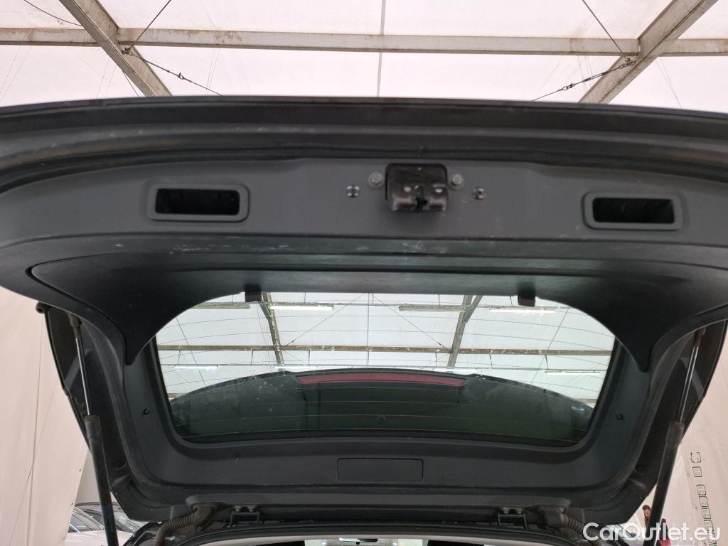  Nissan  Qashqai NISSAN  / 2021 / 5P / Crossover 1.3 MHEV 140 Business Edition #1