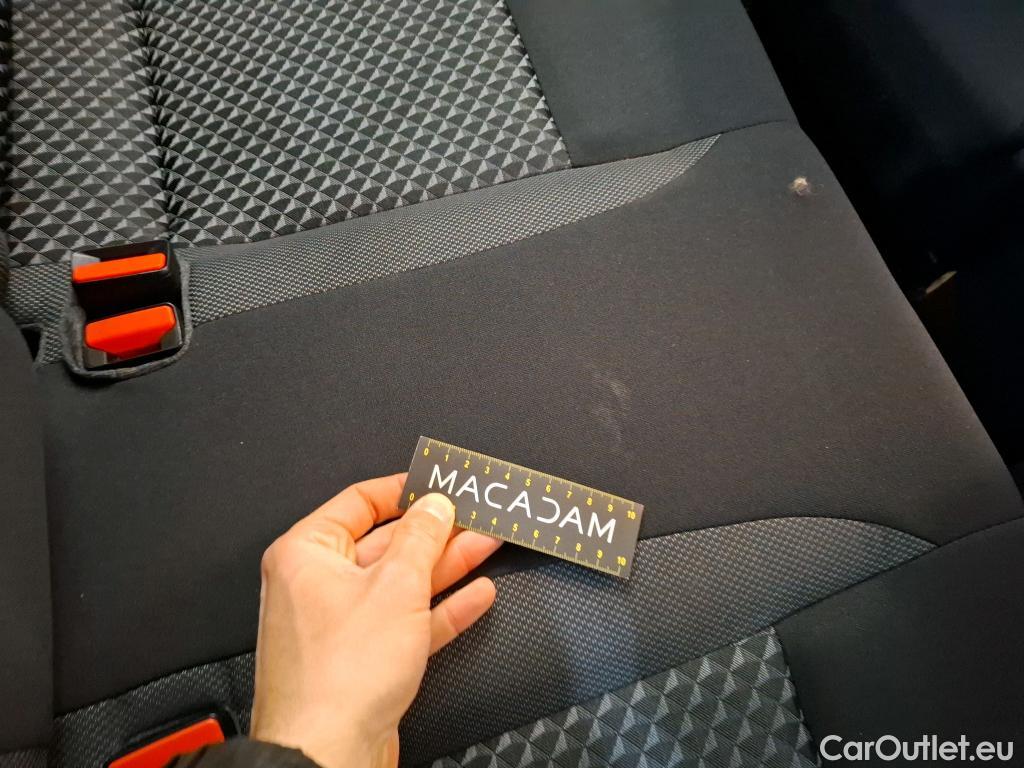  Nissan  Micra NISSAN  / 2016 / 5P / Berline IG-T 100 Business Edition #21