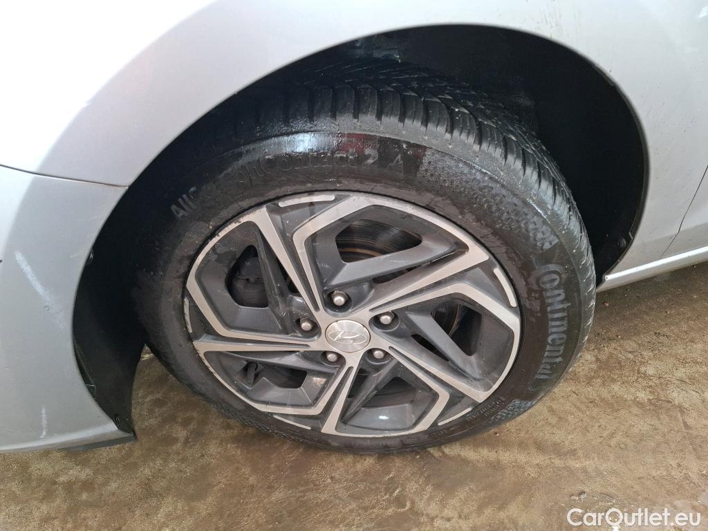  Hyundai  i30  Business 1.6 CRDi 115CV BVA7 E6d #8