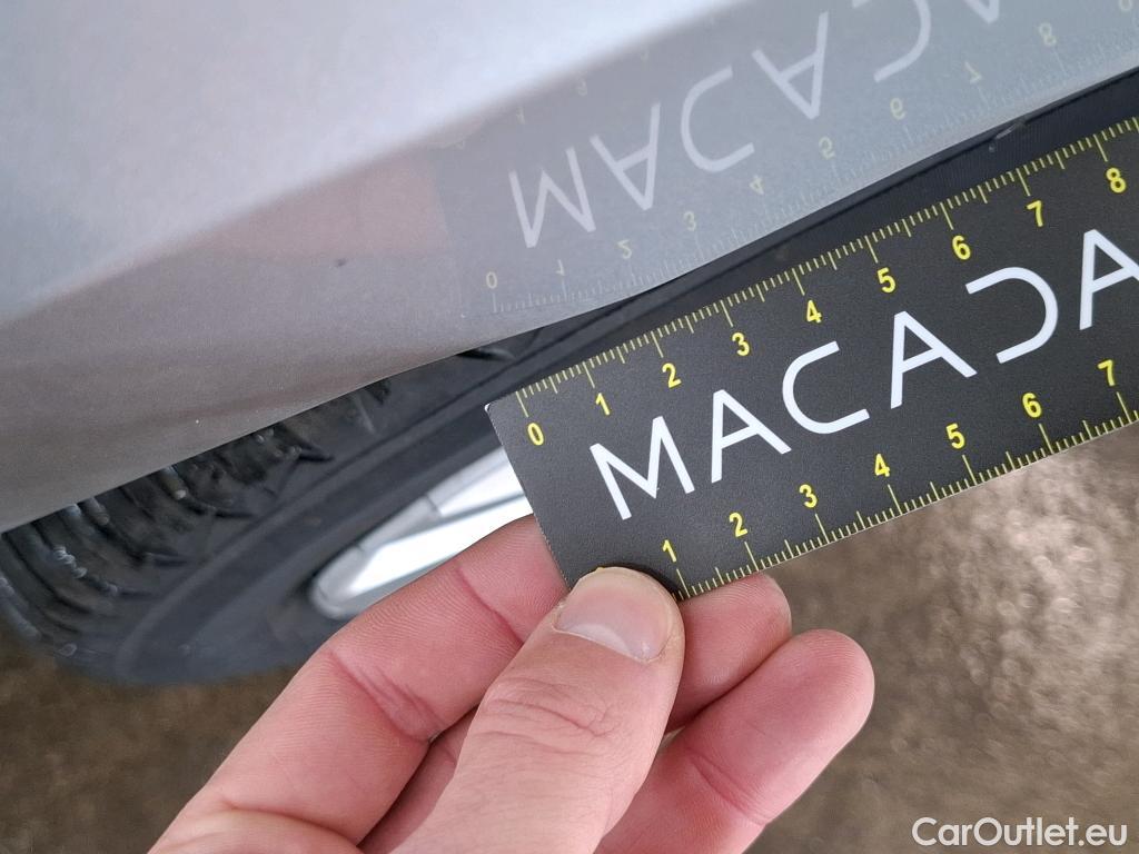  Nissan  Micra NISSAN  / 2016 / 5P / Berline IG-T 100 Business Edition #6