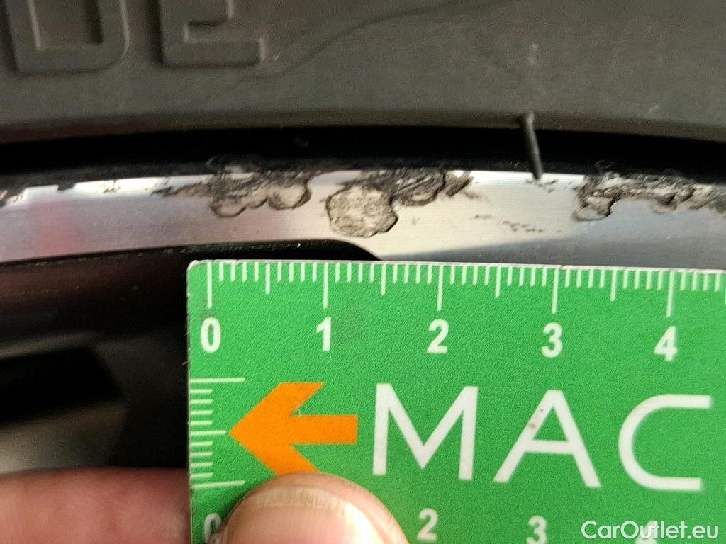  KIA  XCeed KIA  / 2019 / 5P / Crossover 1.6 CRDI 136 LAUNCH EDITION DCT7 #8