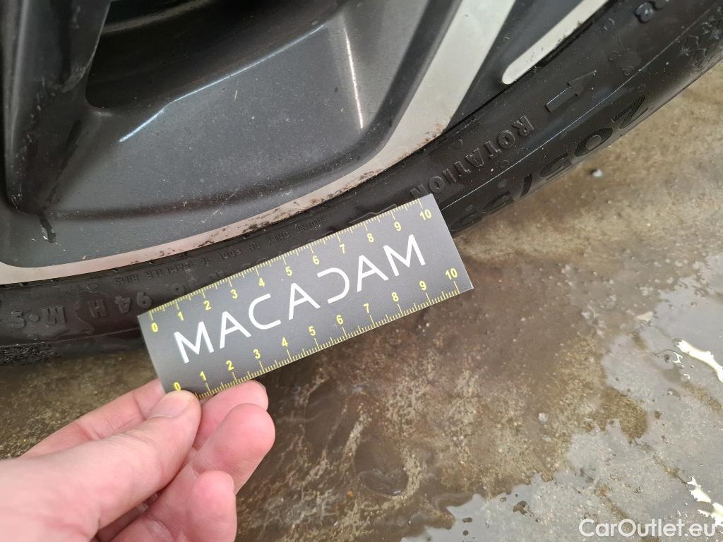  Hyundai  i30  Business 1.6 CRDi 115CV BVA7 E6d #11