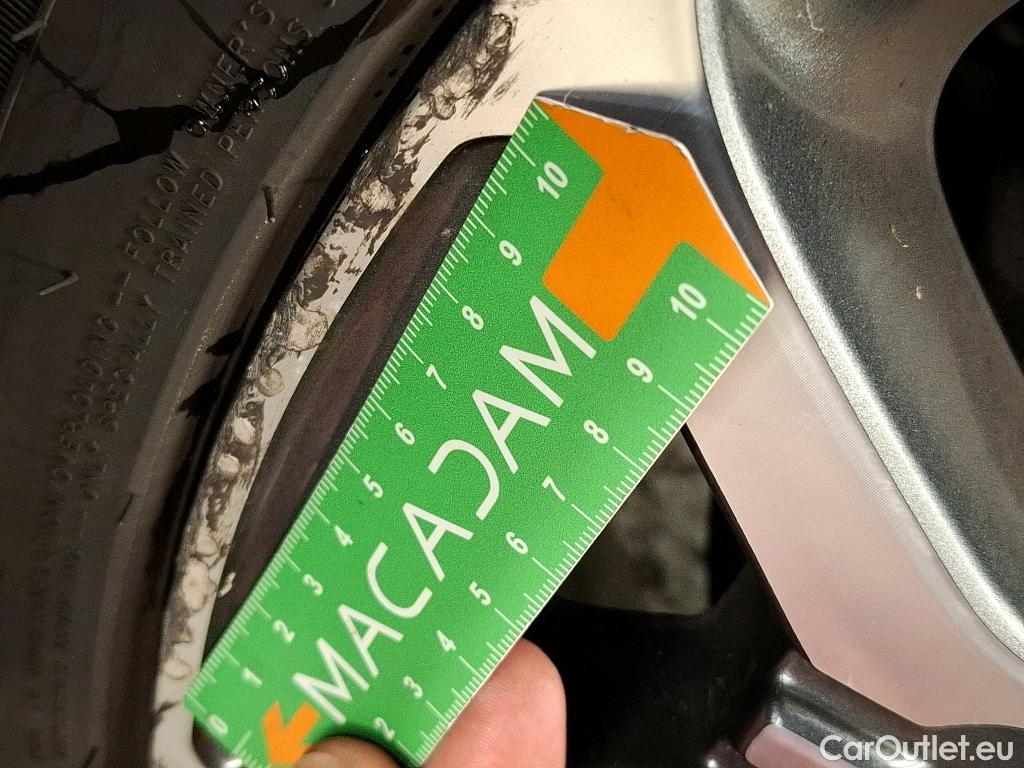  KIA  XCeed KIA  / 2019 / 5P / Crossover 1.6 CRDI 136 LAUNCH EDITION DCT7 #5