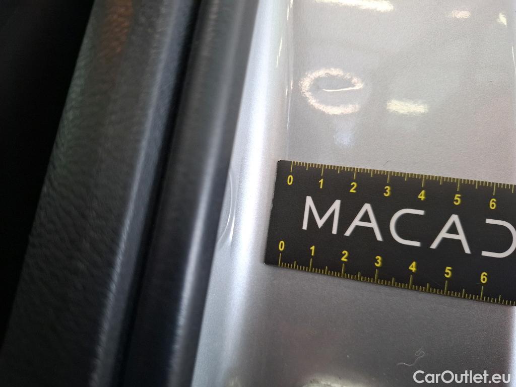  Nissan  Micra NISSAN  / 2016 / 5P / Berline IG-T 100 Business Edition #10